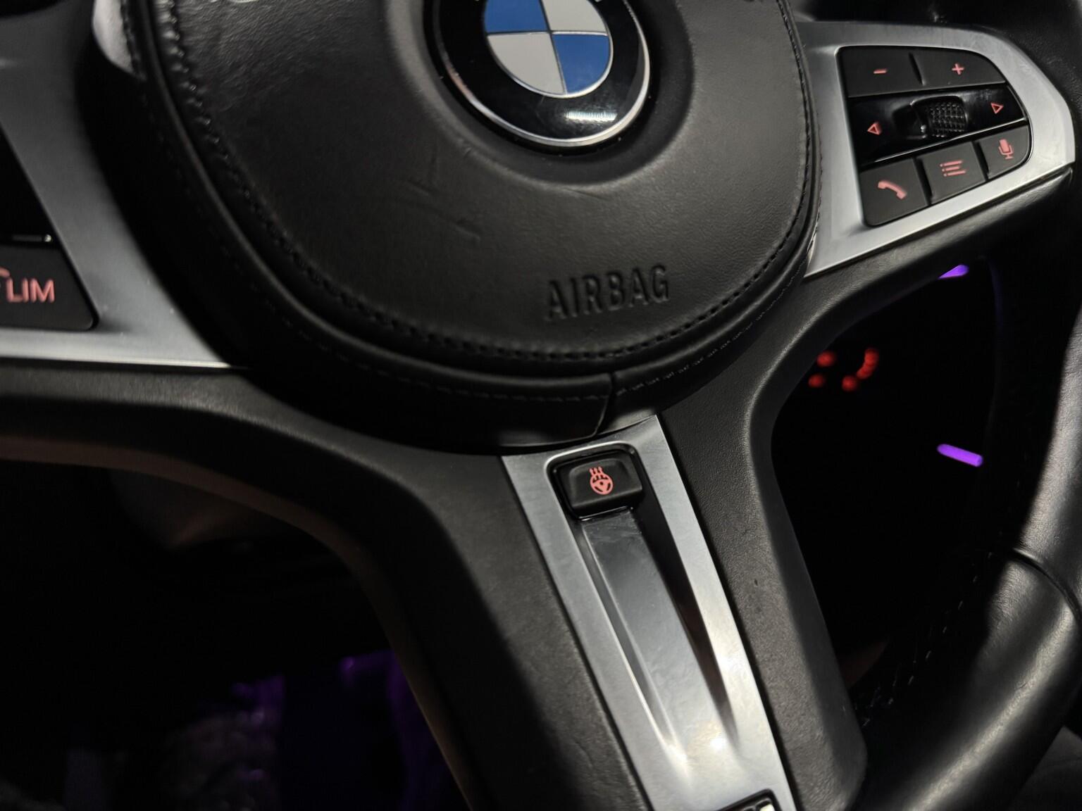 BMW 3 Series view 25