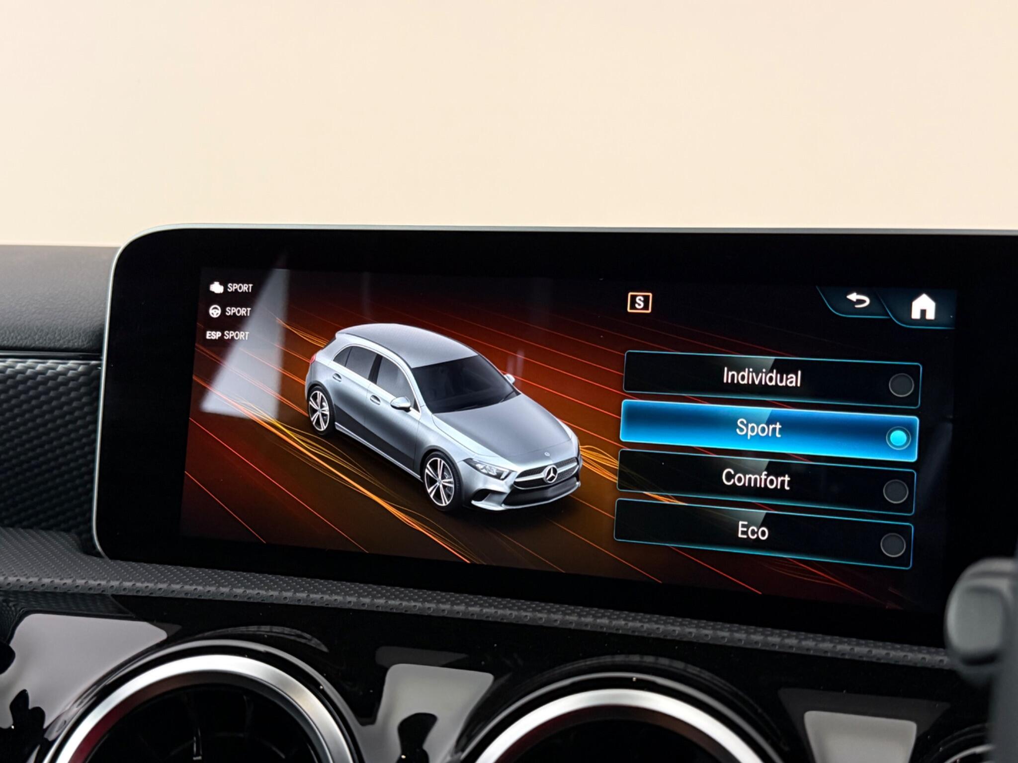 Mercedes-Benz A-Class view 28