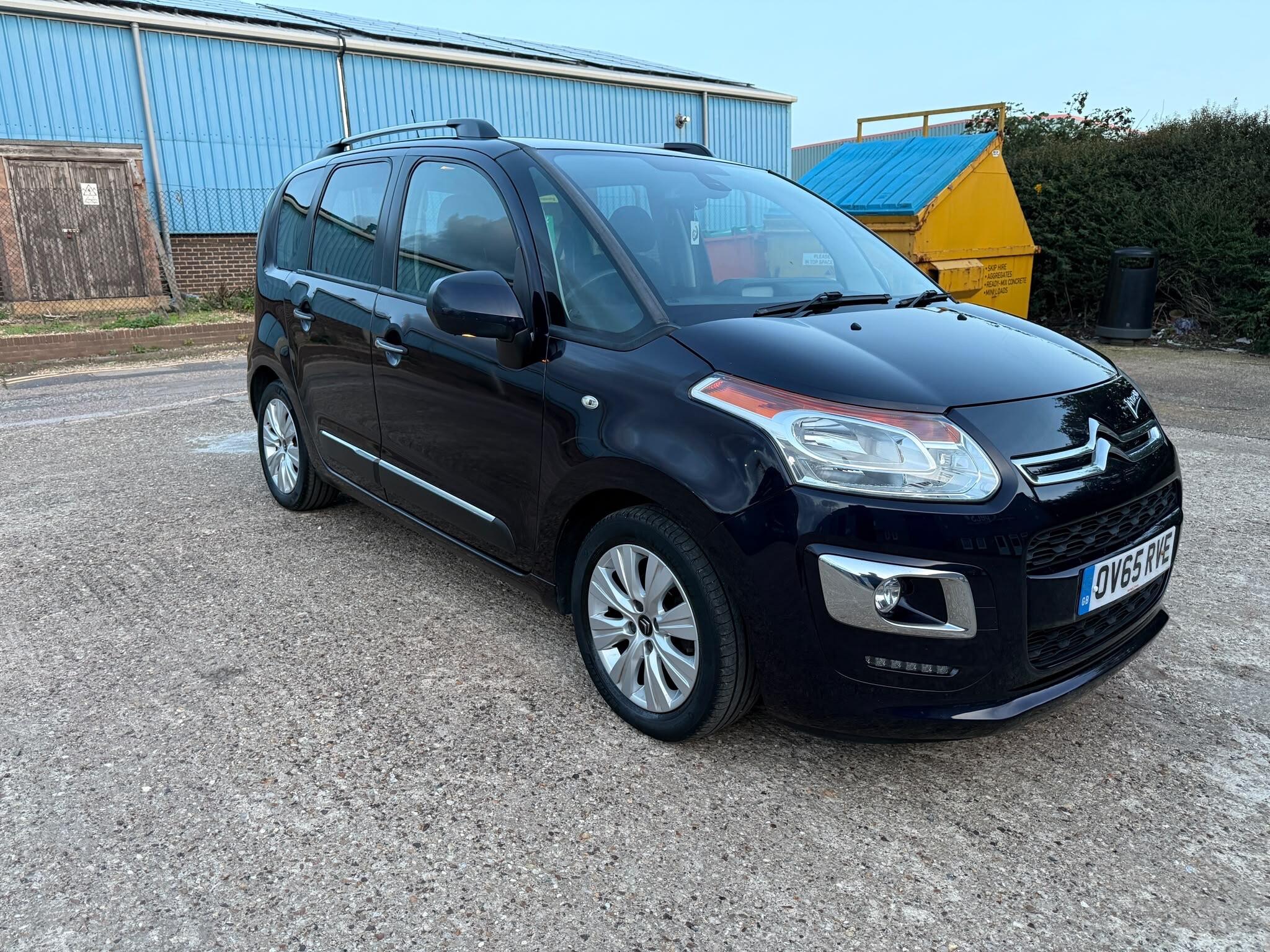 Citroen C3 Picasso view 2