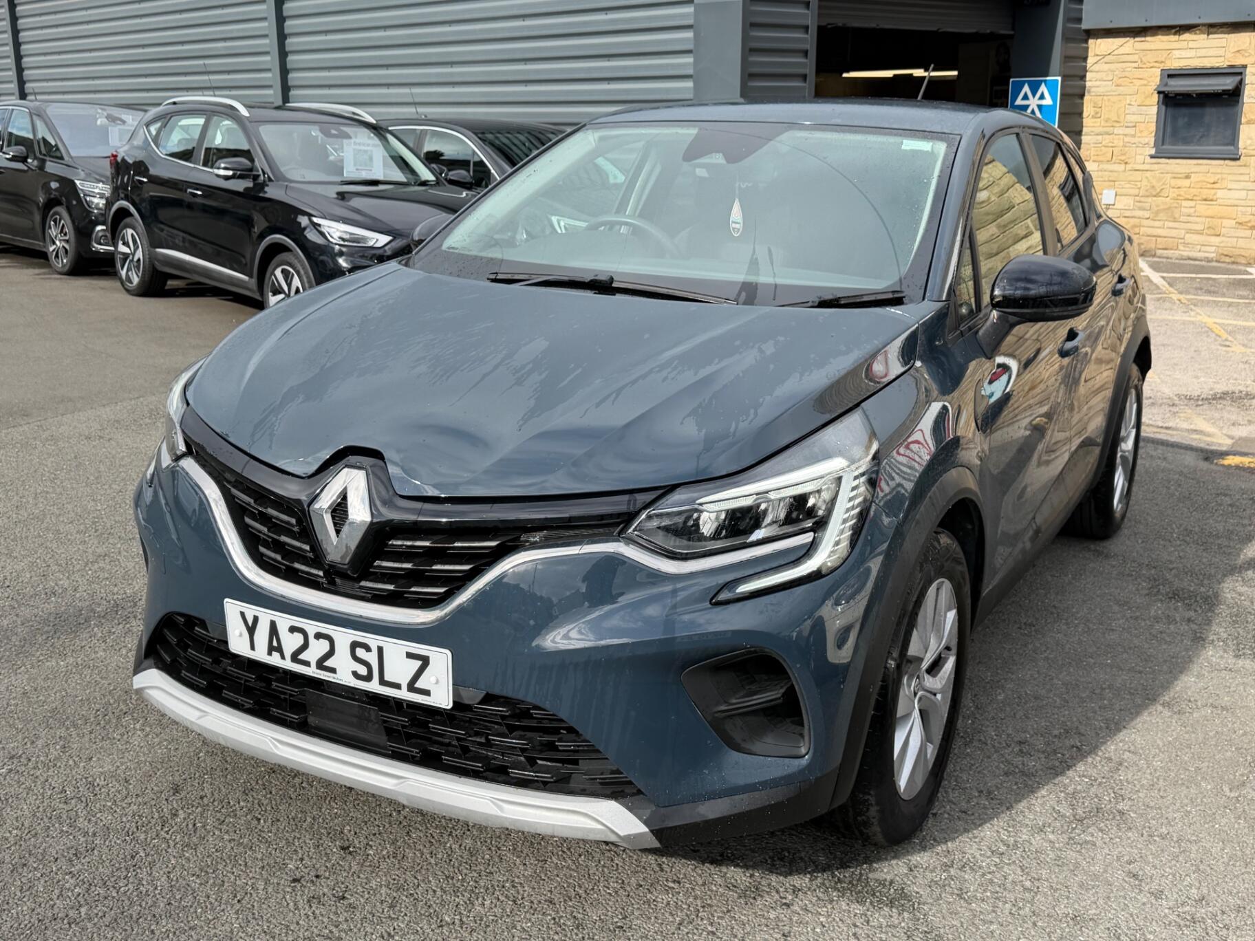 Renault Captur view 5