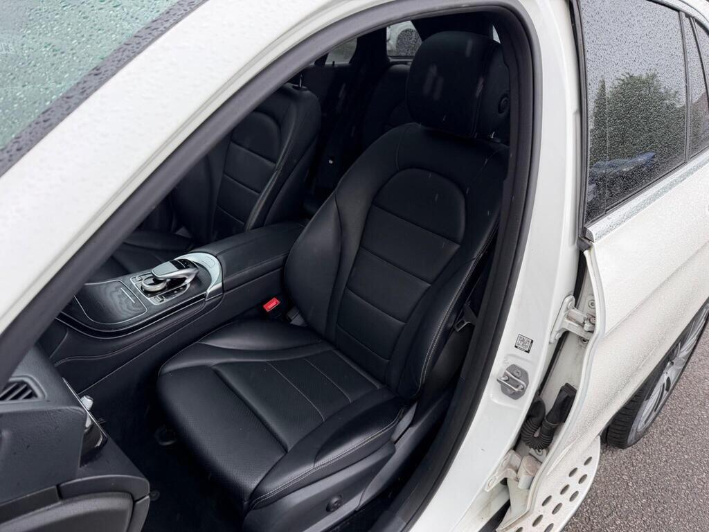 Mercedes-Benz GLC view 19