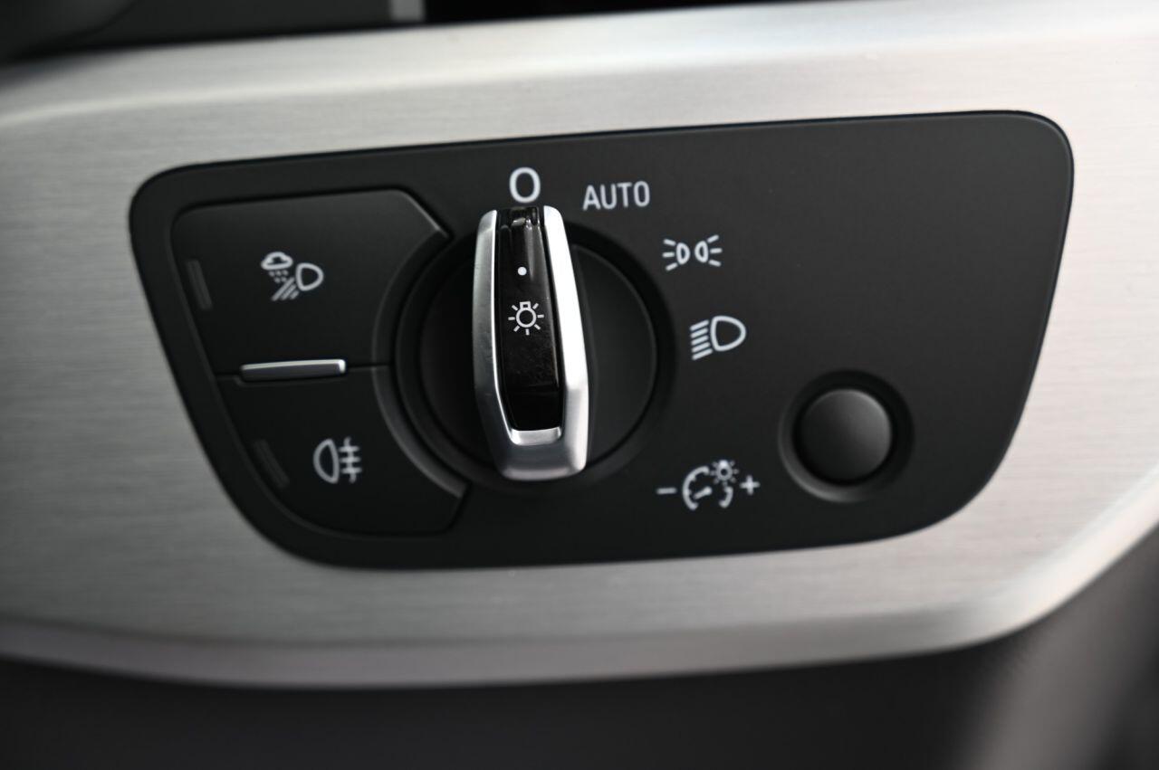 Audi S4 Avant view 40