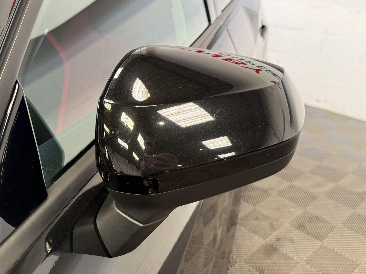 Audi Q2 view 22