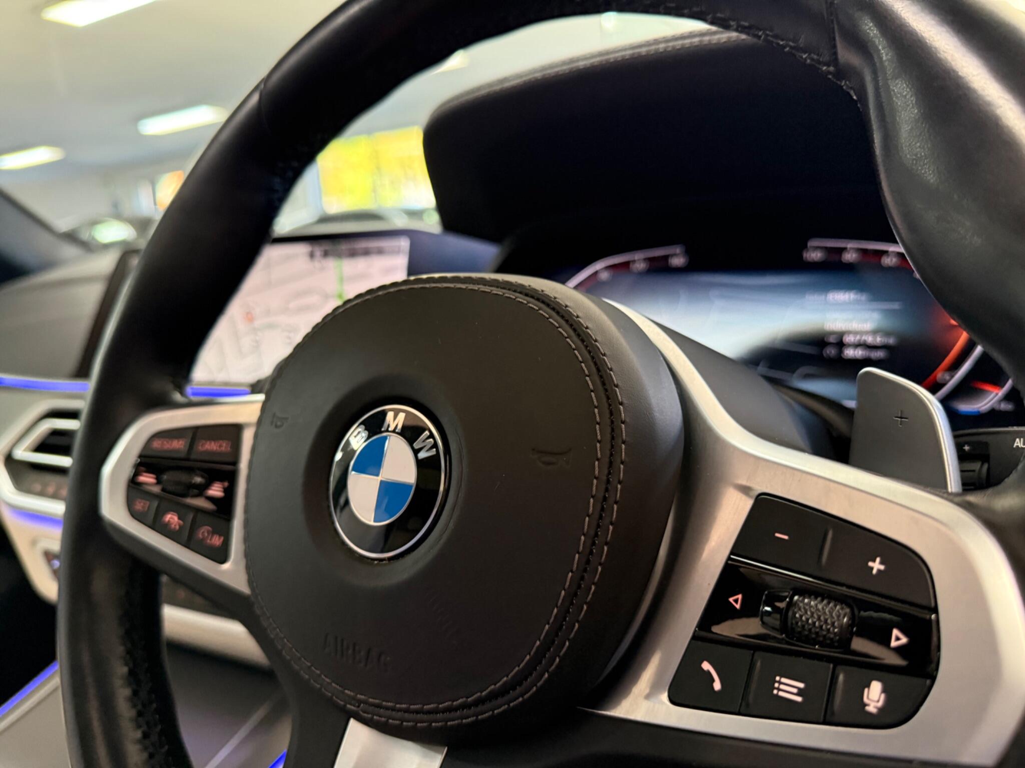 BMW X5 view 22