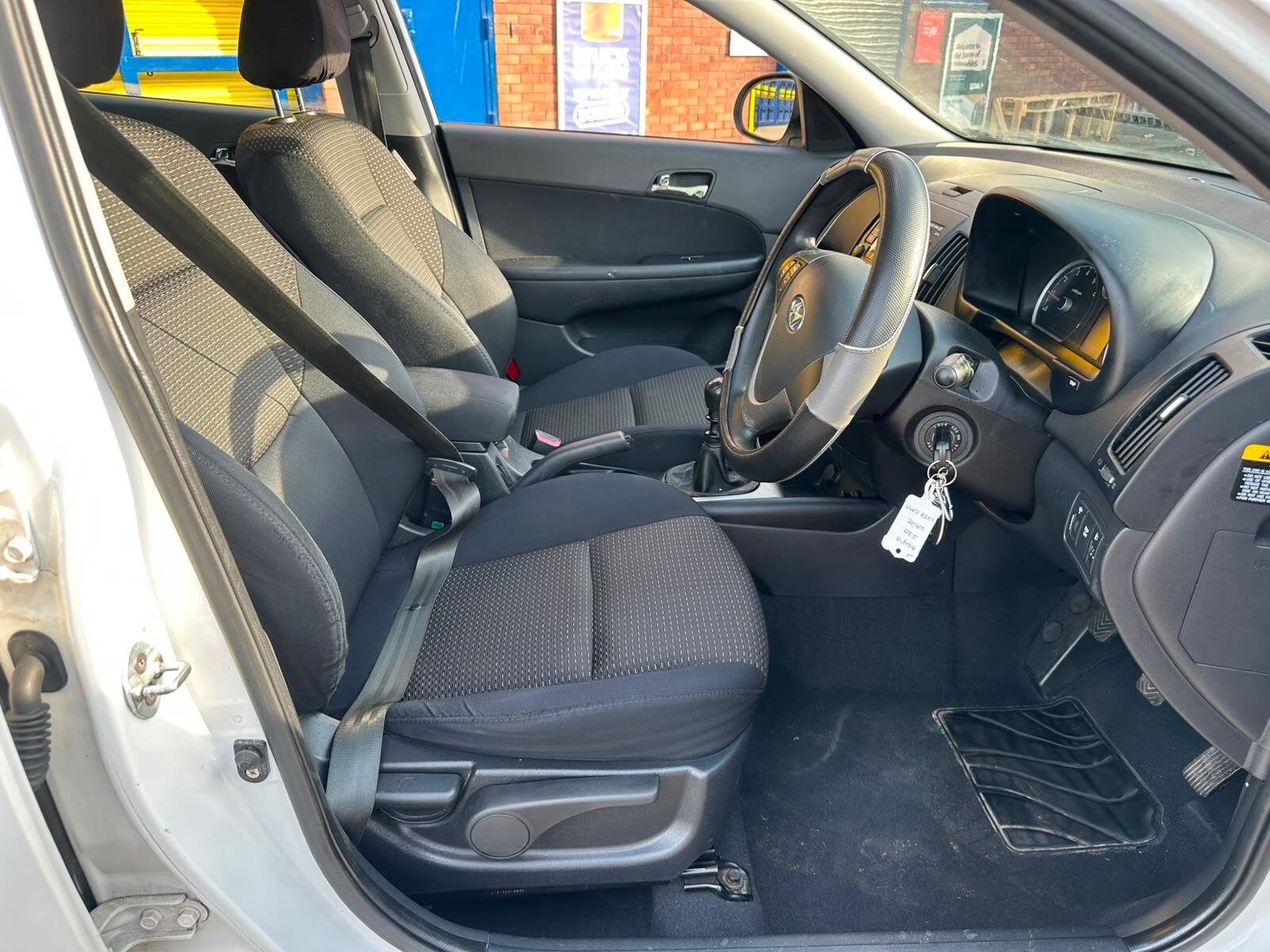 Hyundai I30 view 16