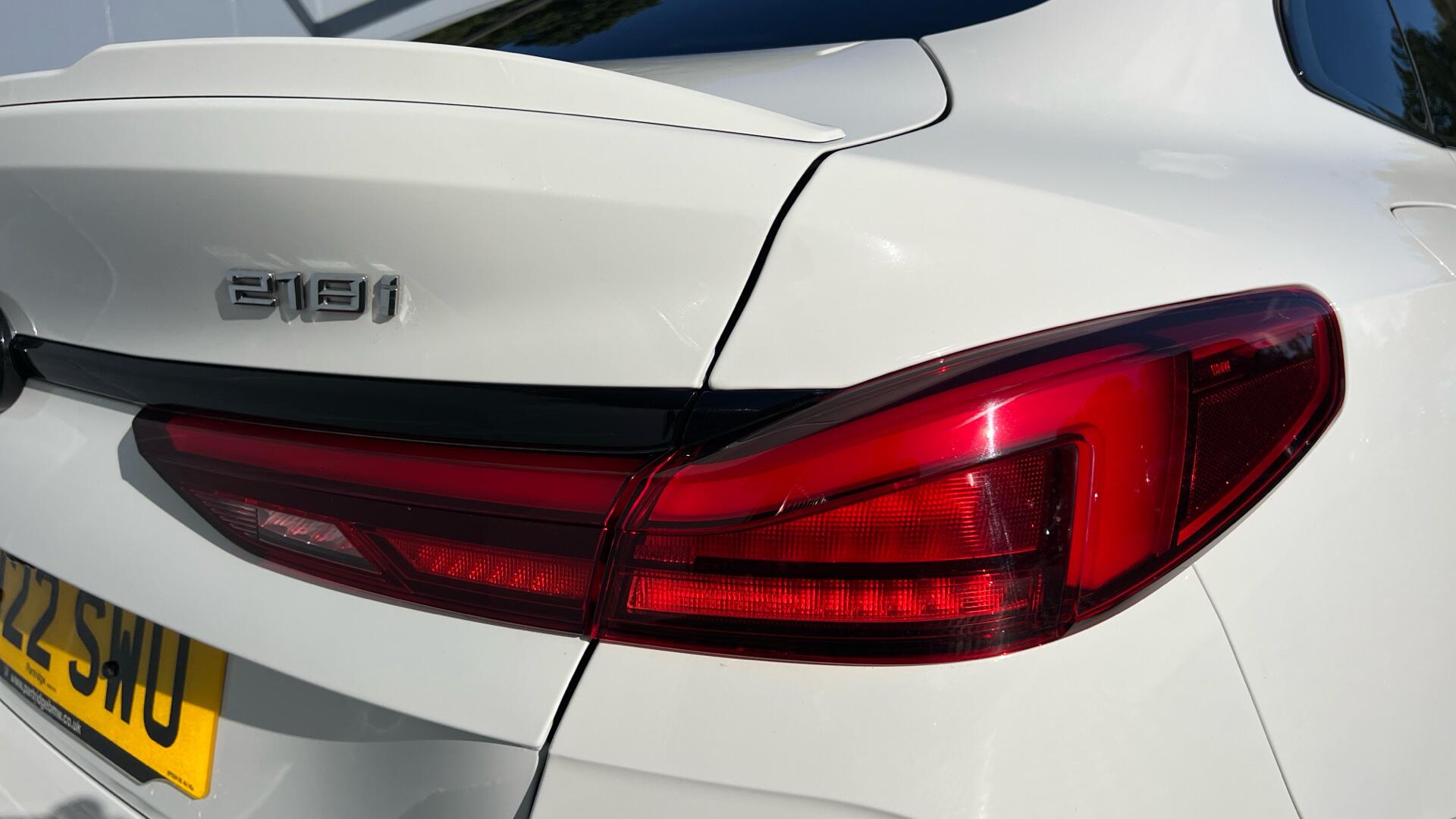 BMW 2 Series view 22
