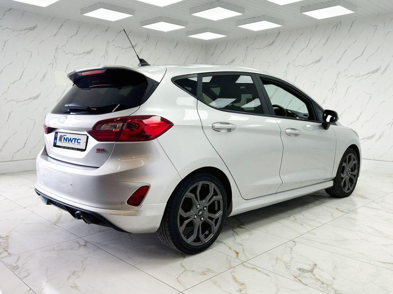 Ford Fiesta view 12