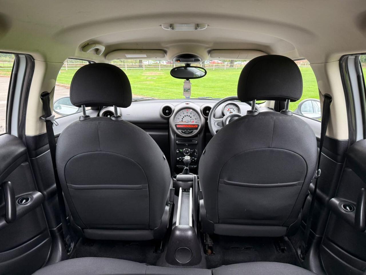 Mini Countryman view 44