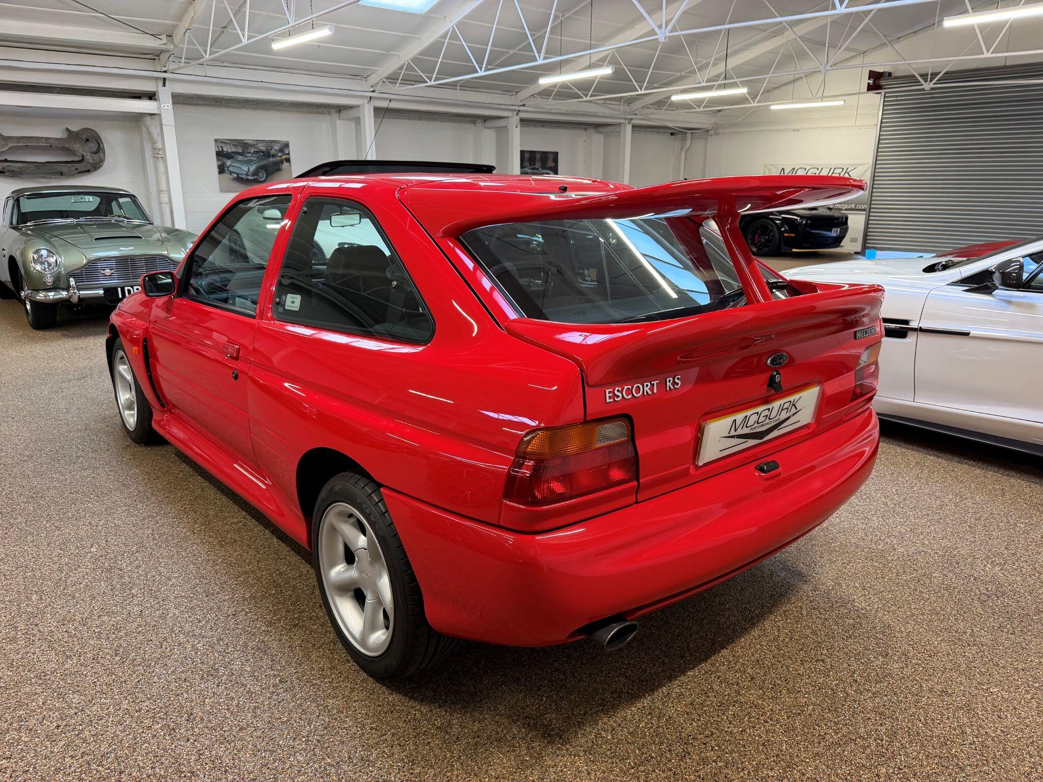 Ford Escort view 4