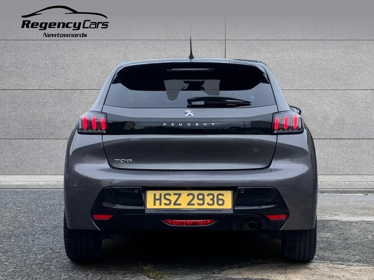 Peugeot 208 view 6