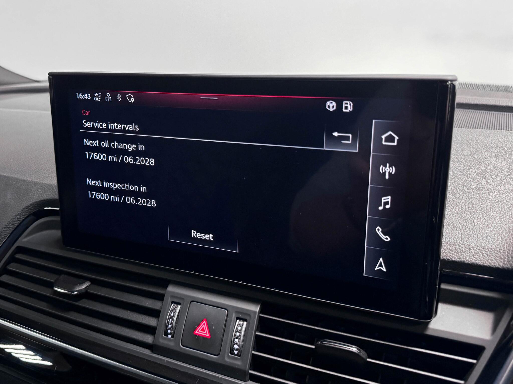 Audi Q5 view 50