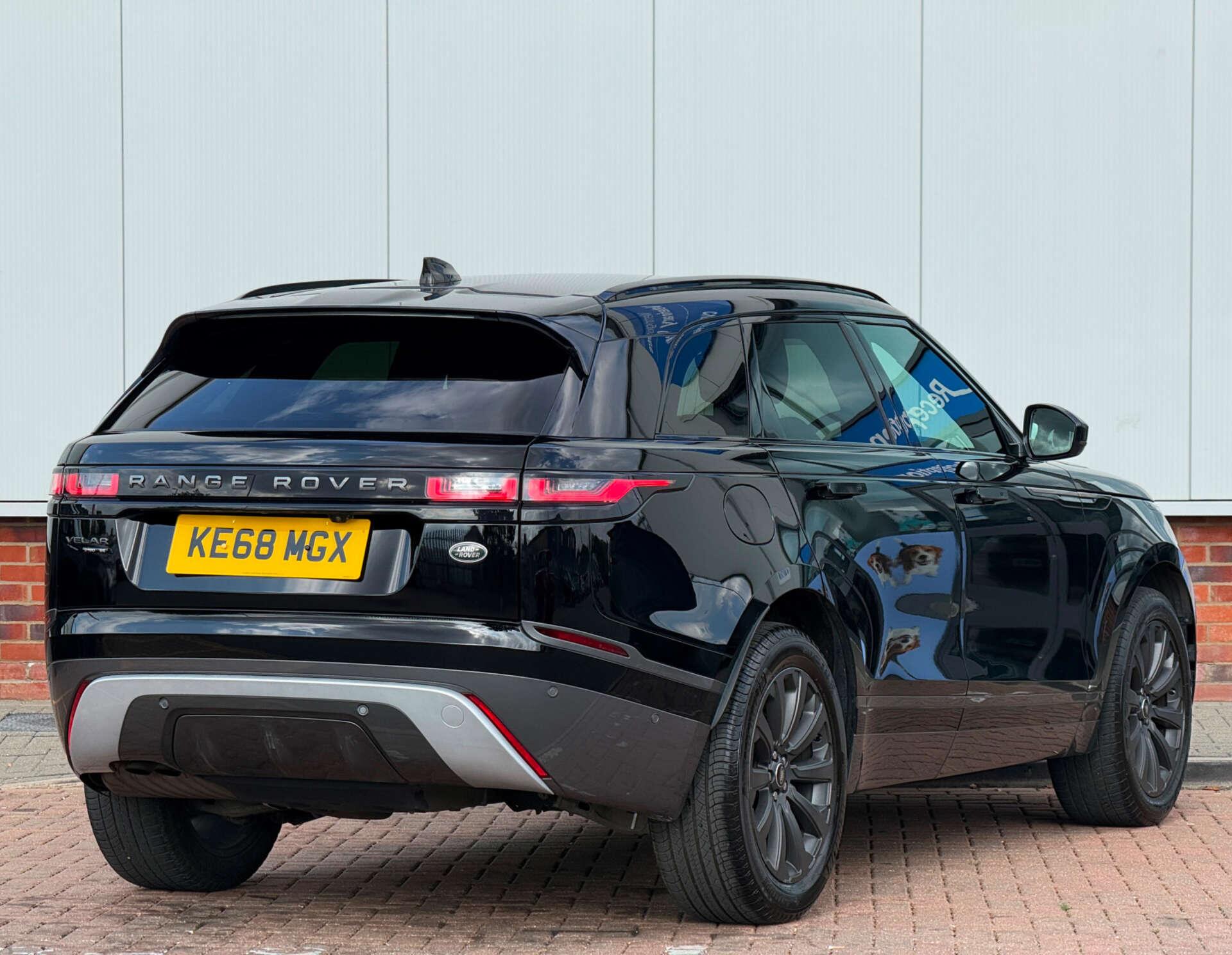 Land Rover Range Rover Velar view 10