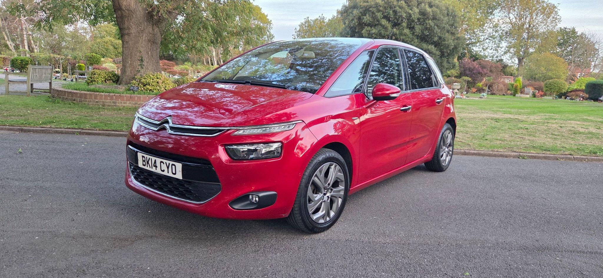 Citroen C4 Picasso view 2