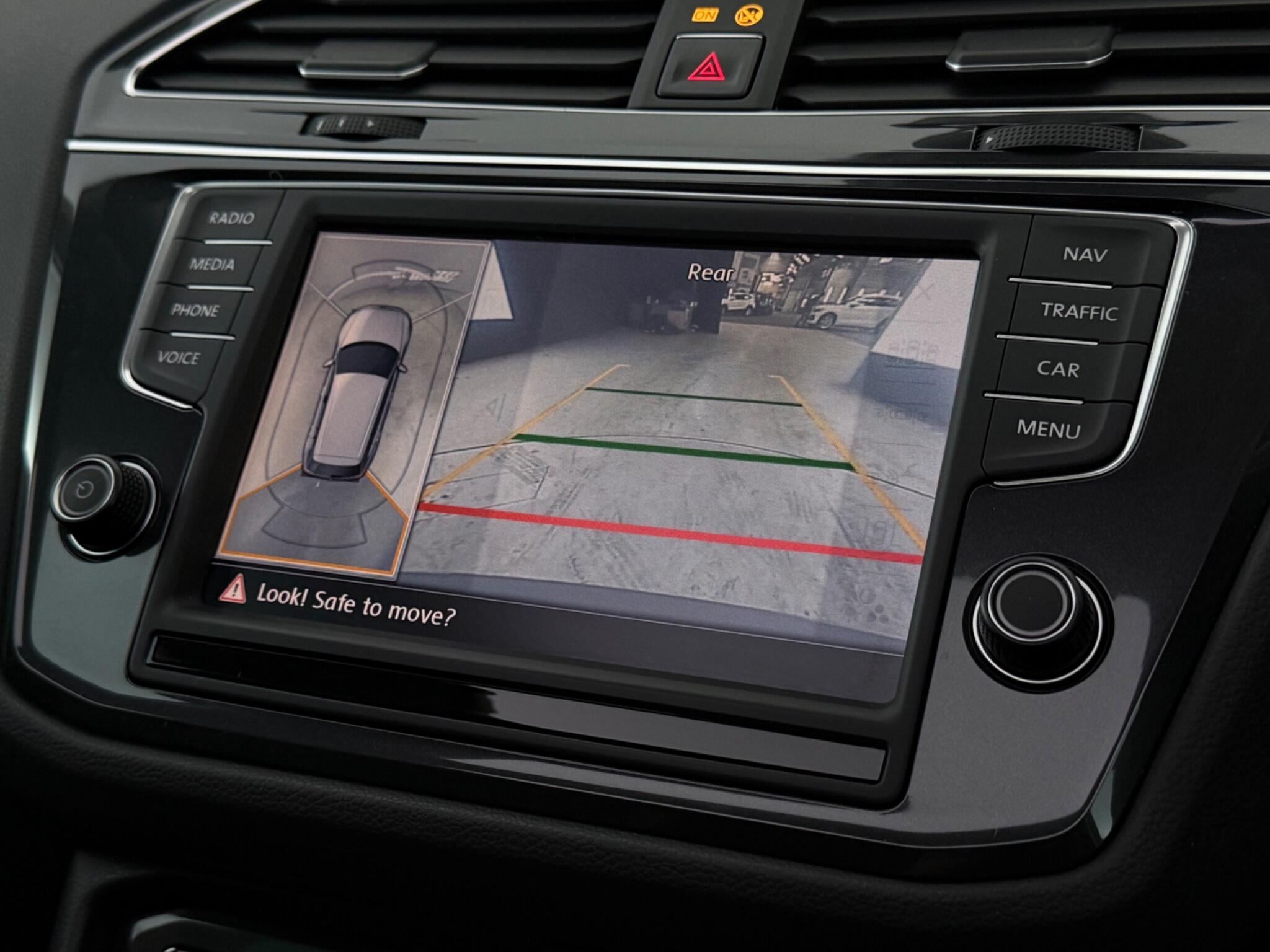 Volkswagen Tiguan view 26