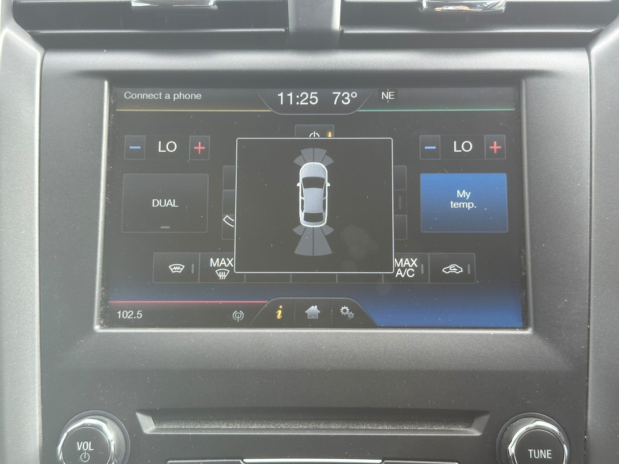 Ford Mondeo view 14