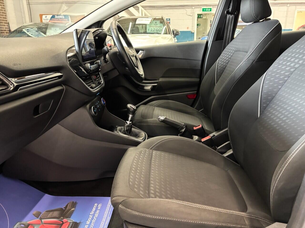 Ford Fiesta view 28