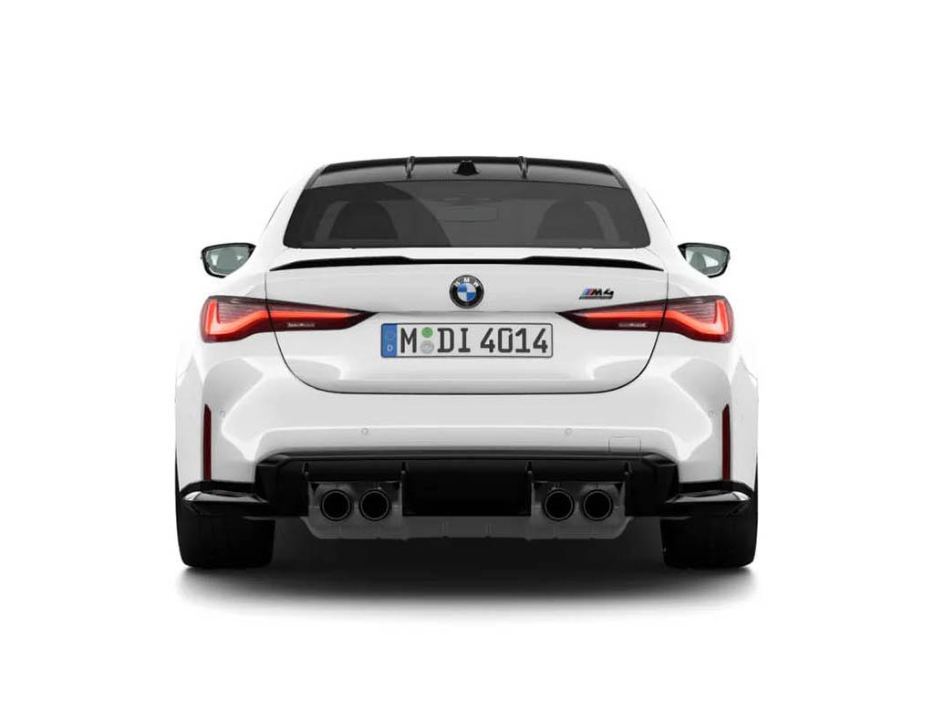 BMW M4 view 4