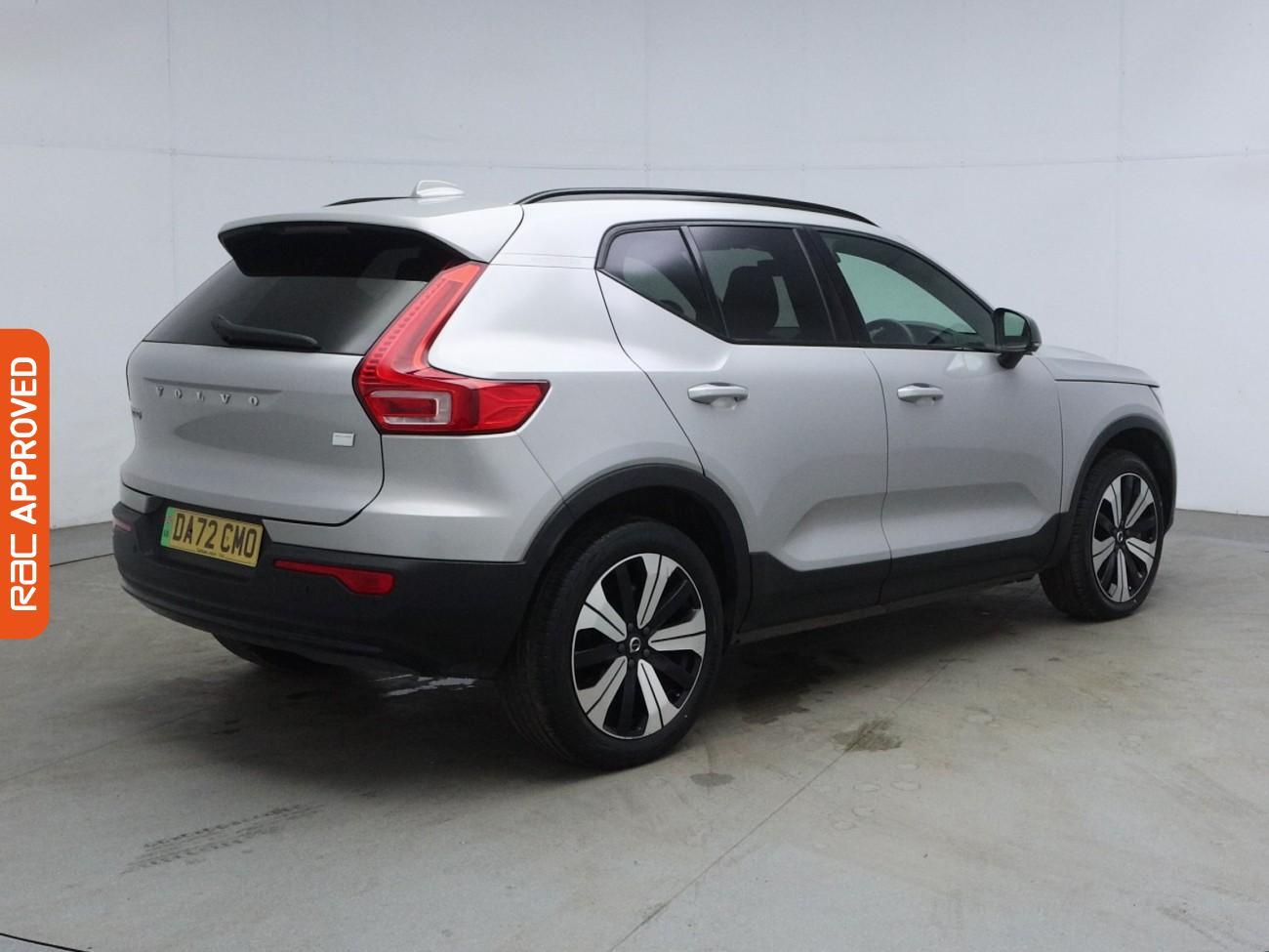 Volvo XC40 view 32