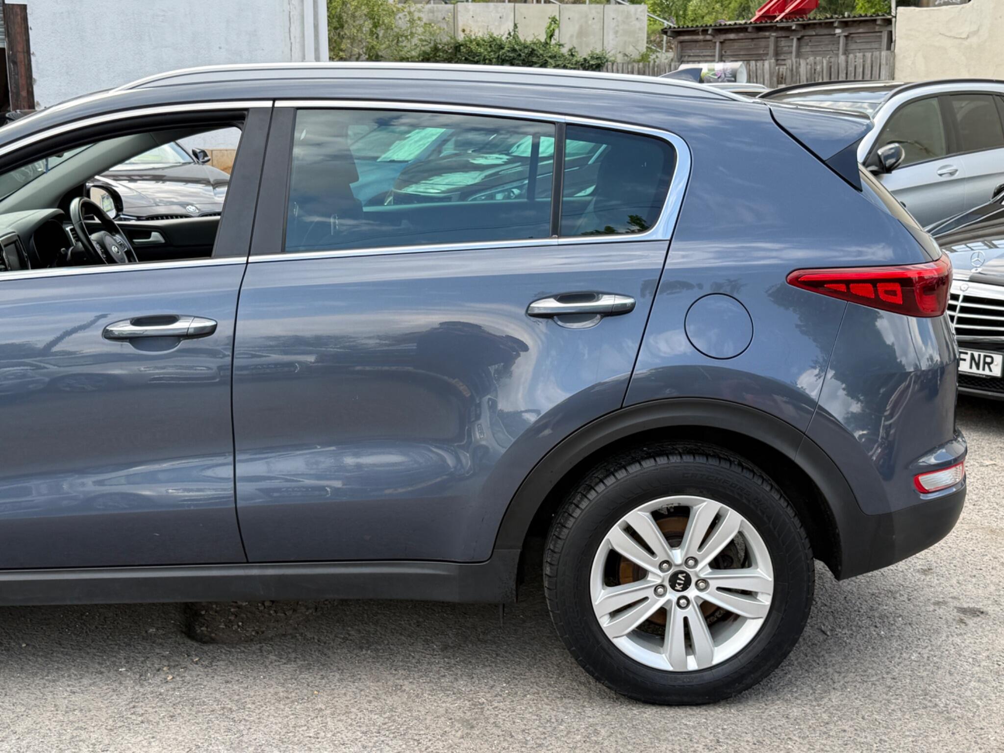 Kia Sportage - Image 12