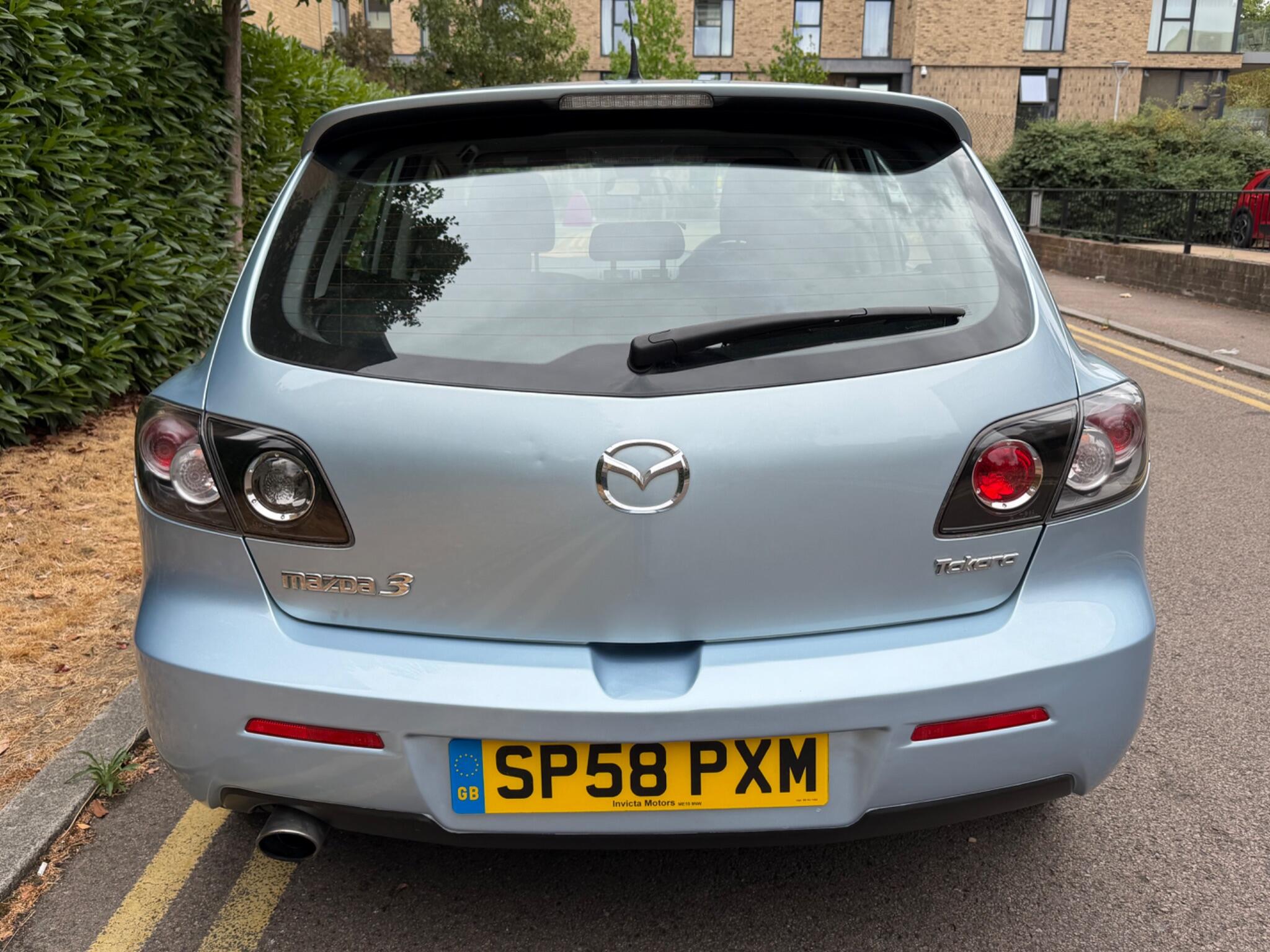 Mazda Mazda3 view 7