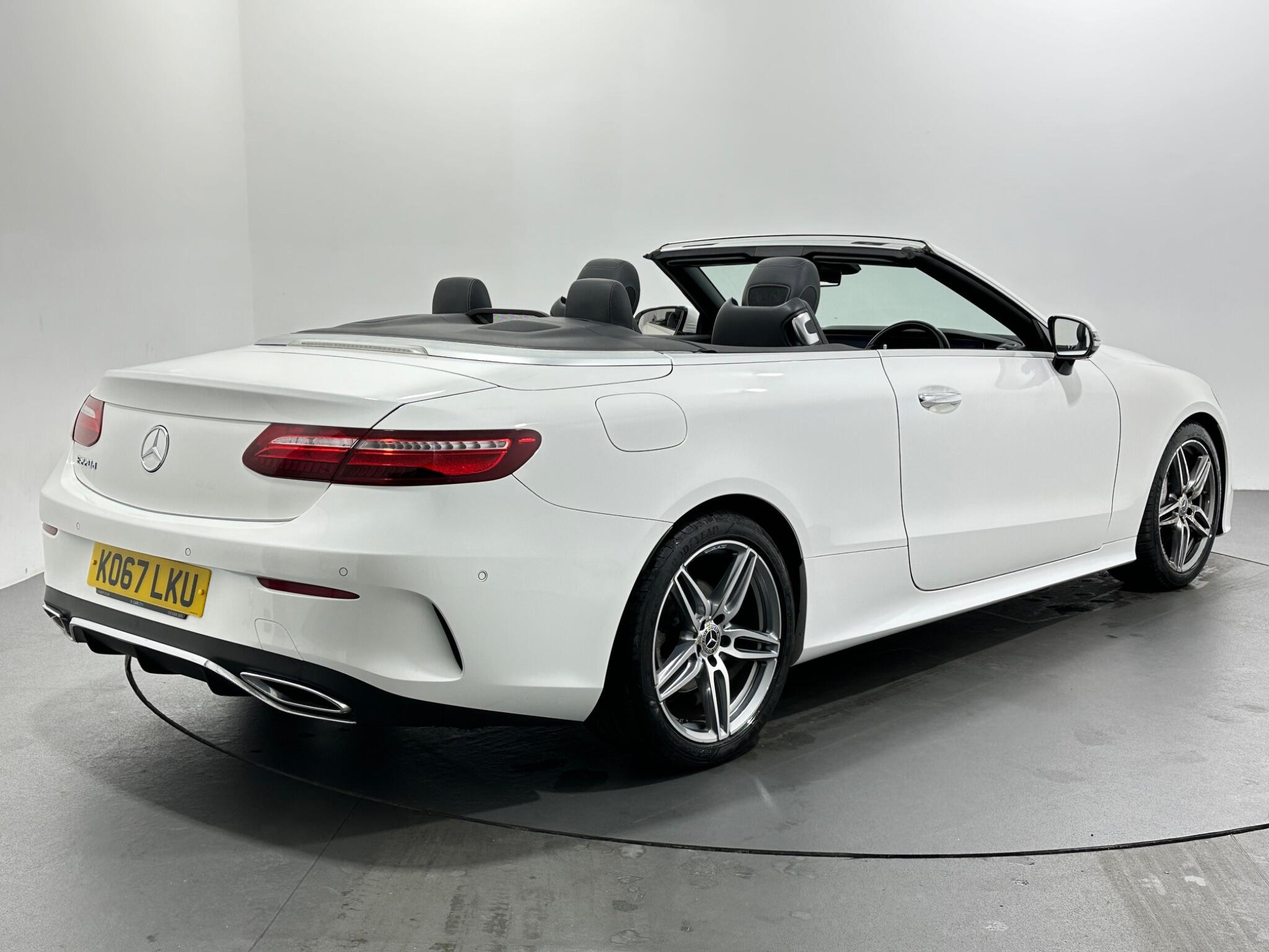 Mercedes-Benz E-Class view 8