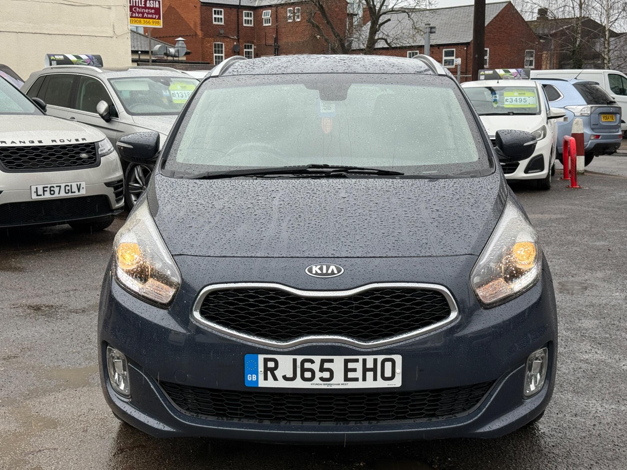Kia Carens - Image 7