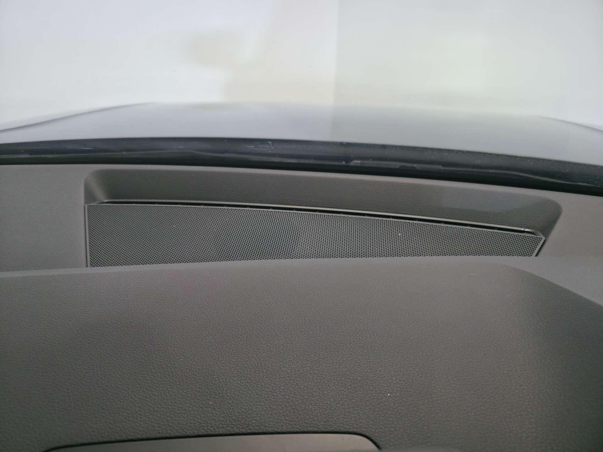 Audi Q2 view 37