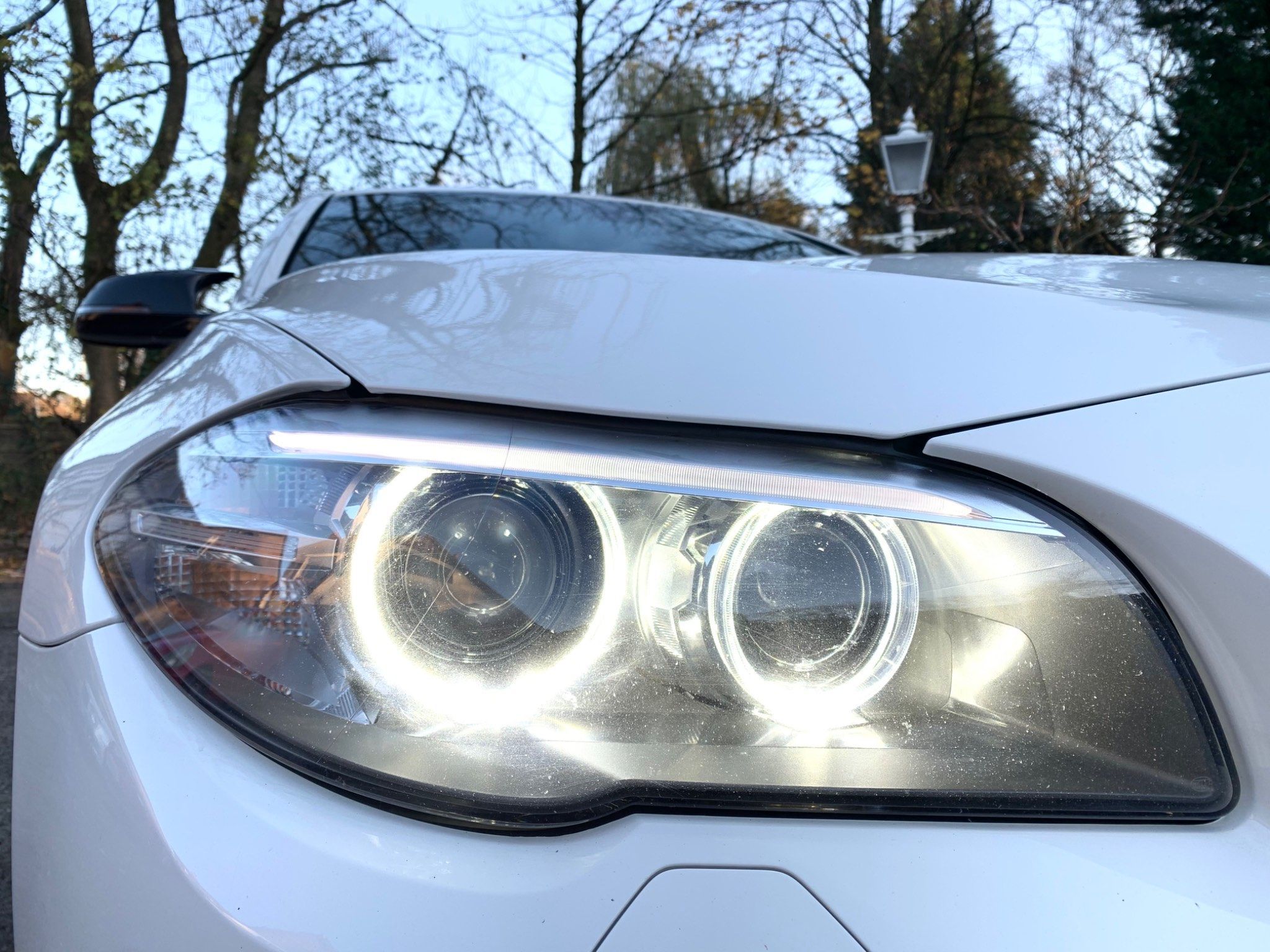 BMW 5 Series view 13