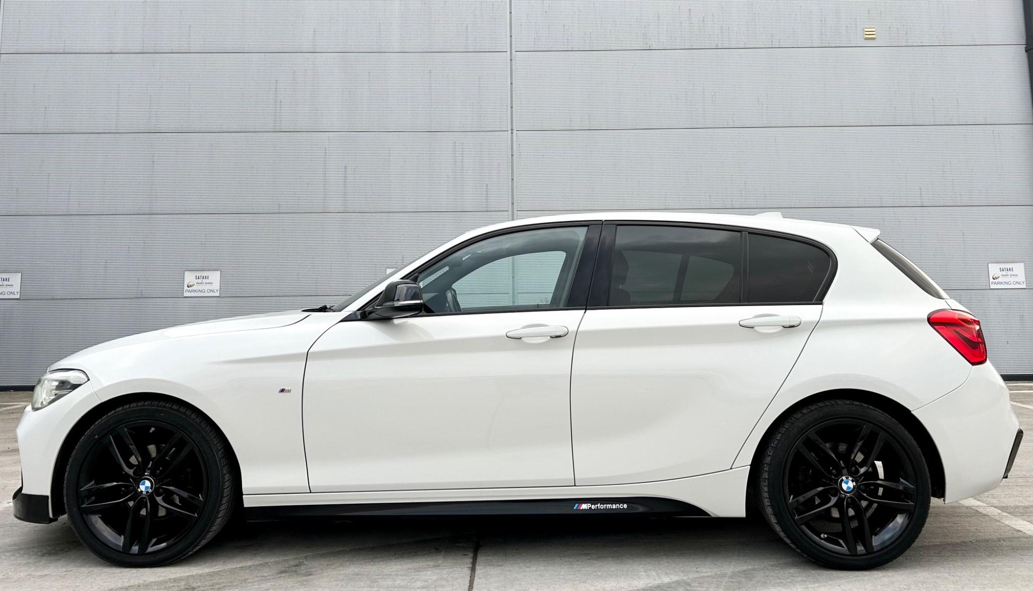 BMW 1 Series view 5