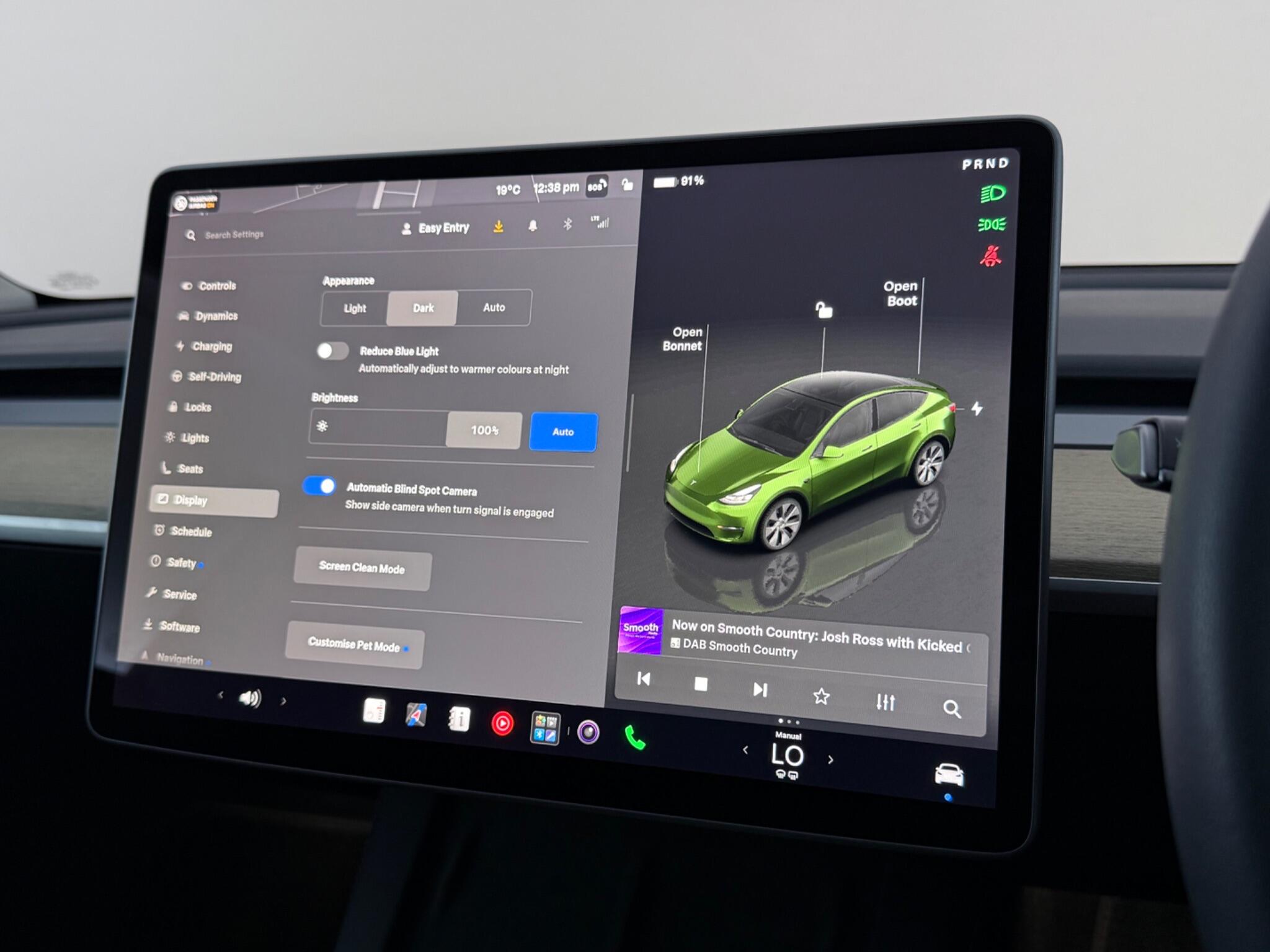 Tesla Model Y view 24