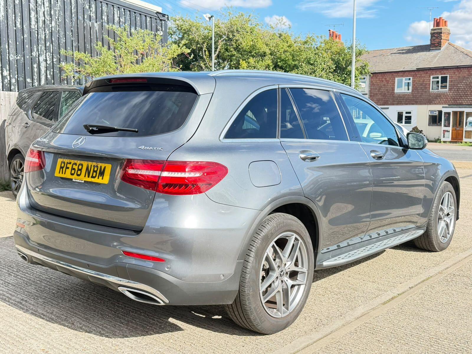 Mercedes-Benz GLC view 8