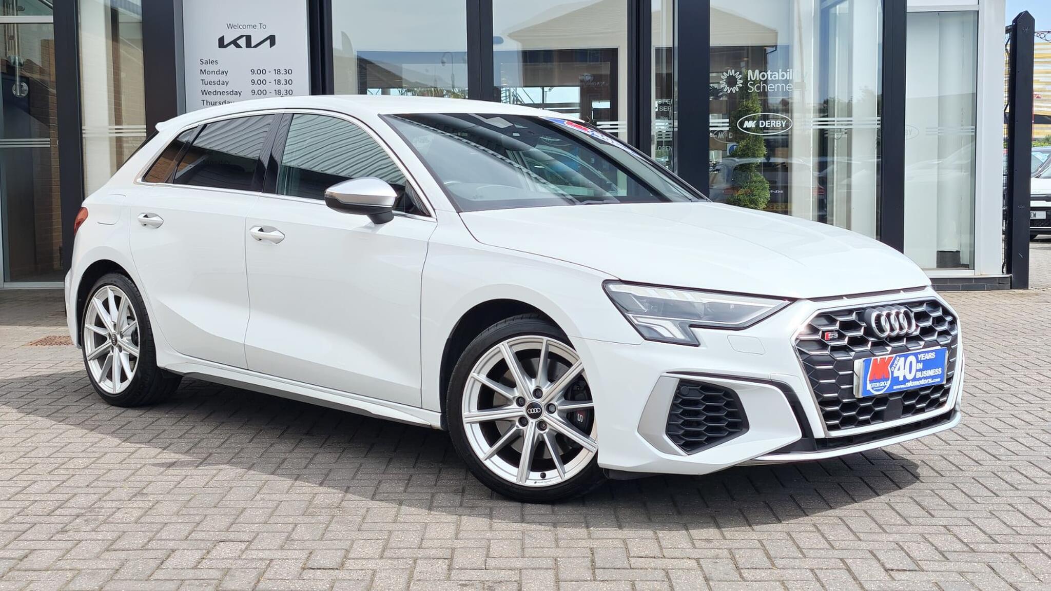 Audi Audi S3 view 2