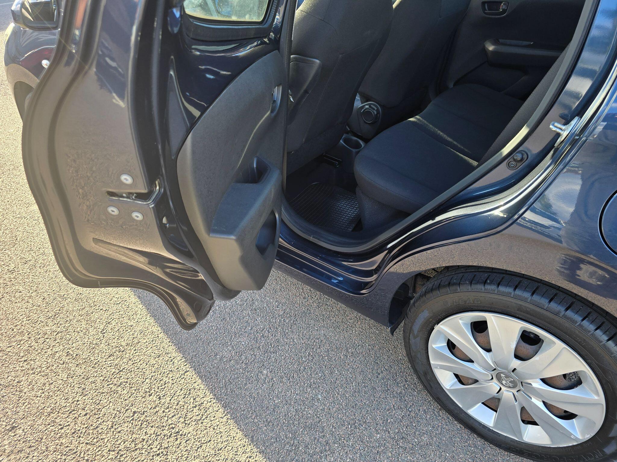 Peugeot 108 view 47