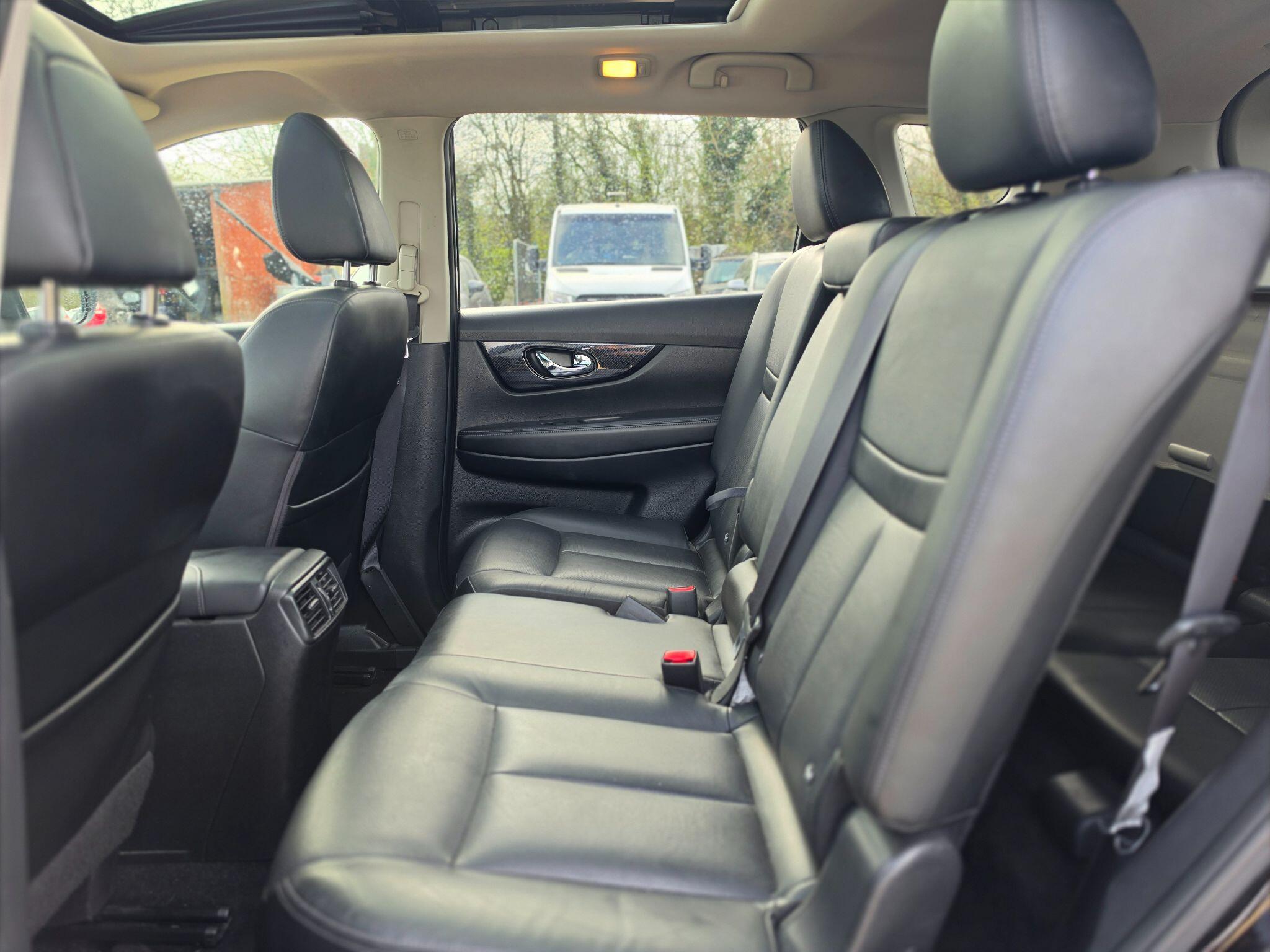 Nissan X-Trail view 10
