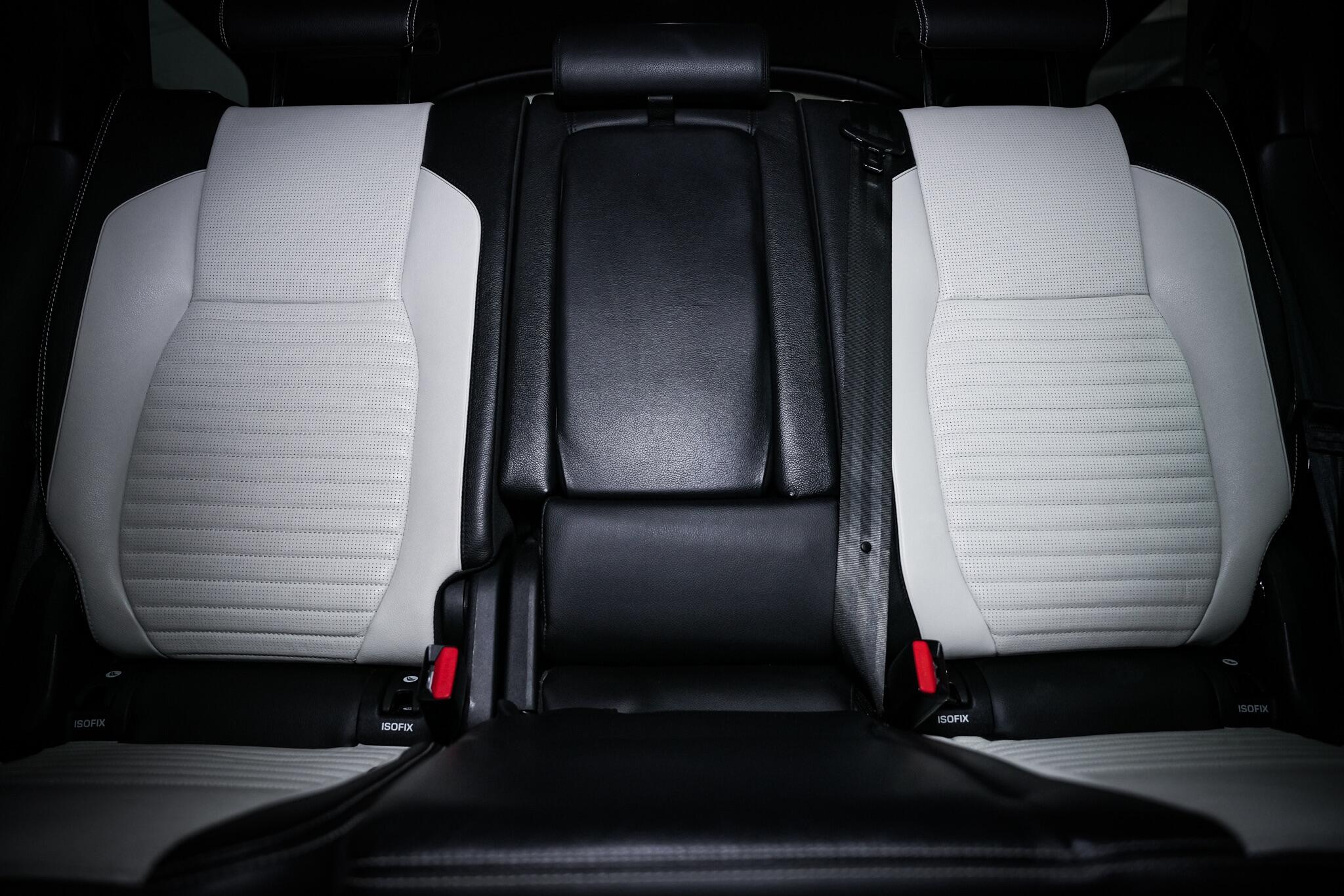 Land Rover Discovery Sport view 24