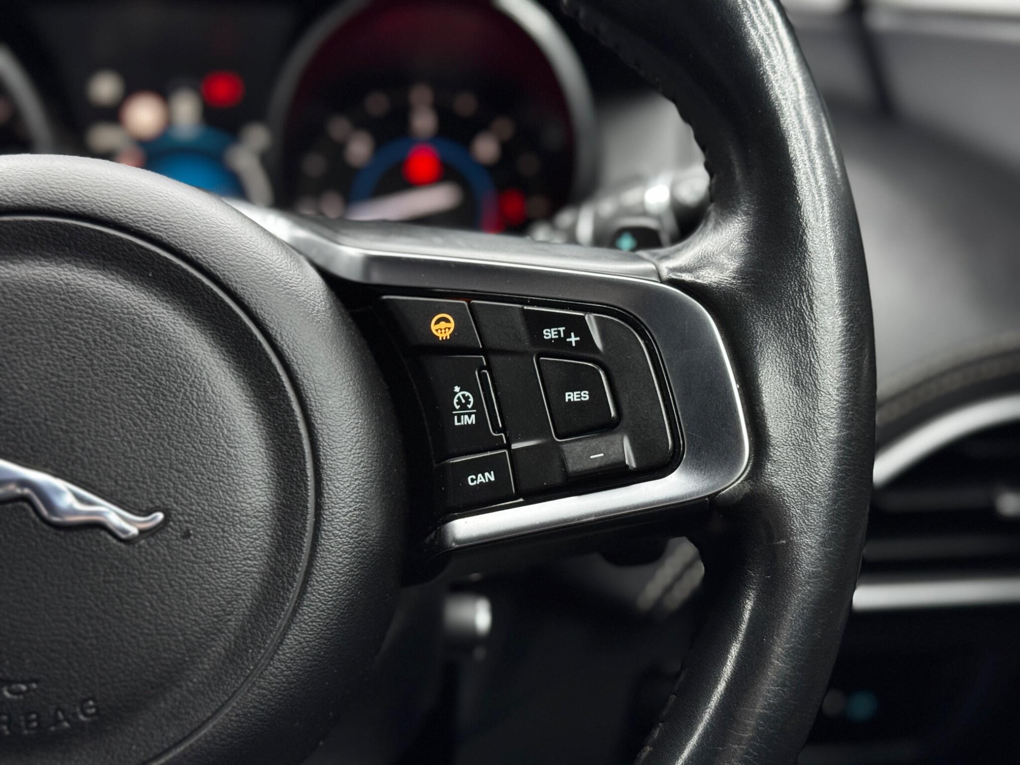 Jaguar XE view 21