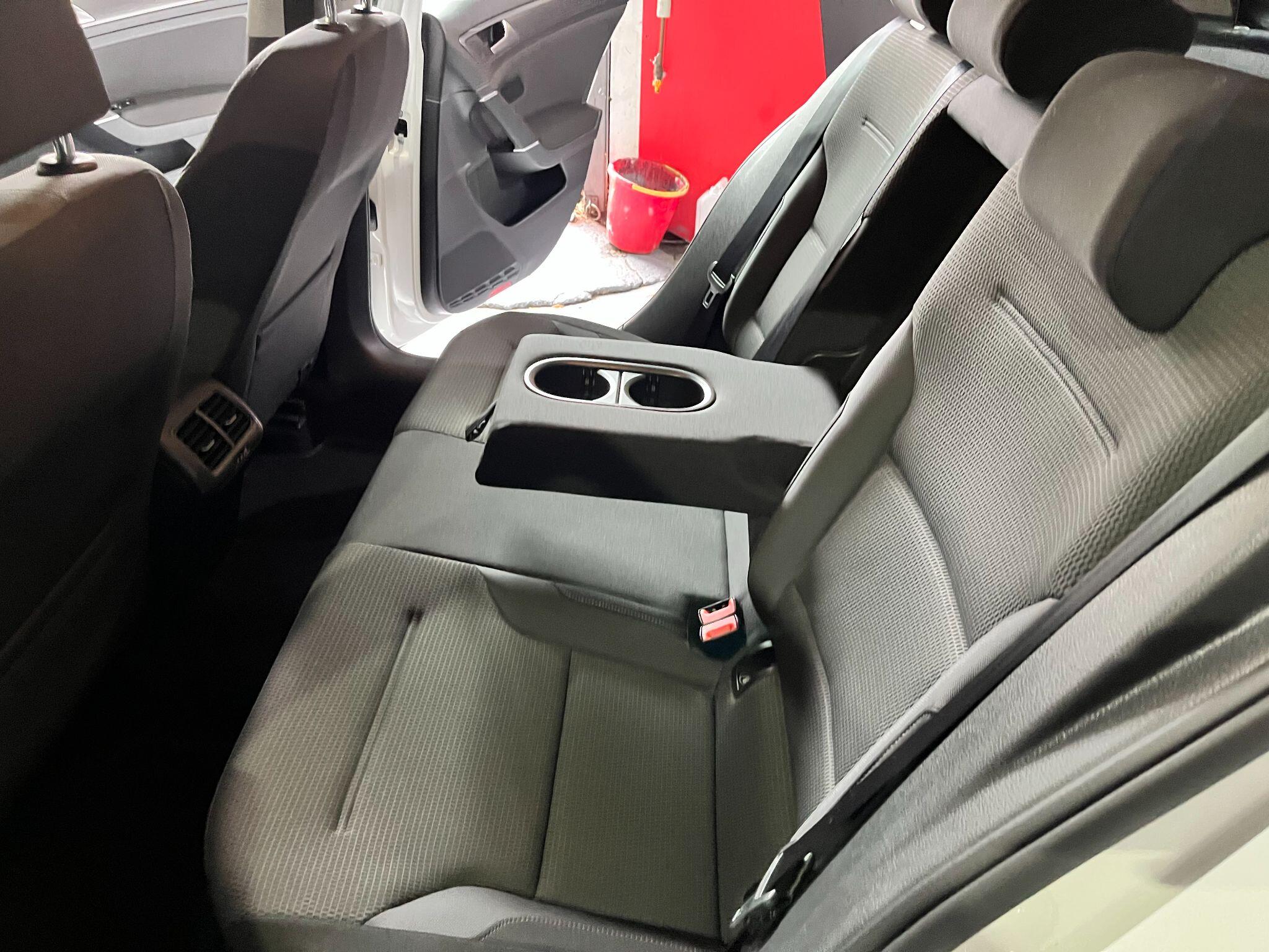 Volkswagen Golf view 32