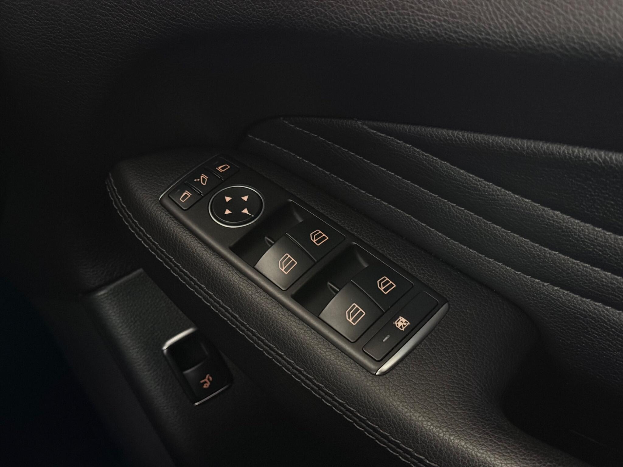 Mercedes-Benz GLE view 20