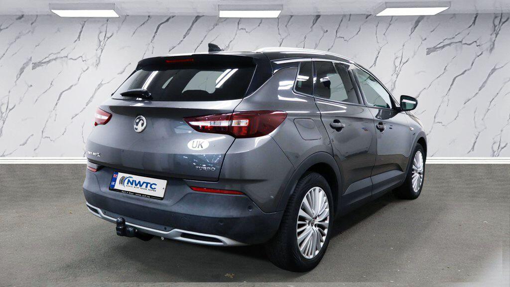 Vauxhall Grandland X view 6