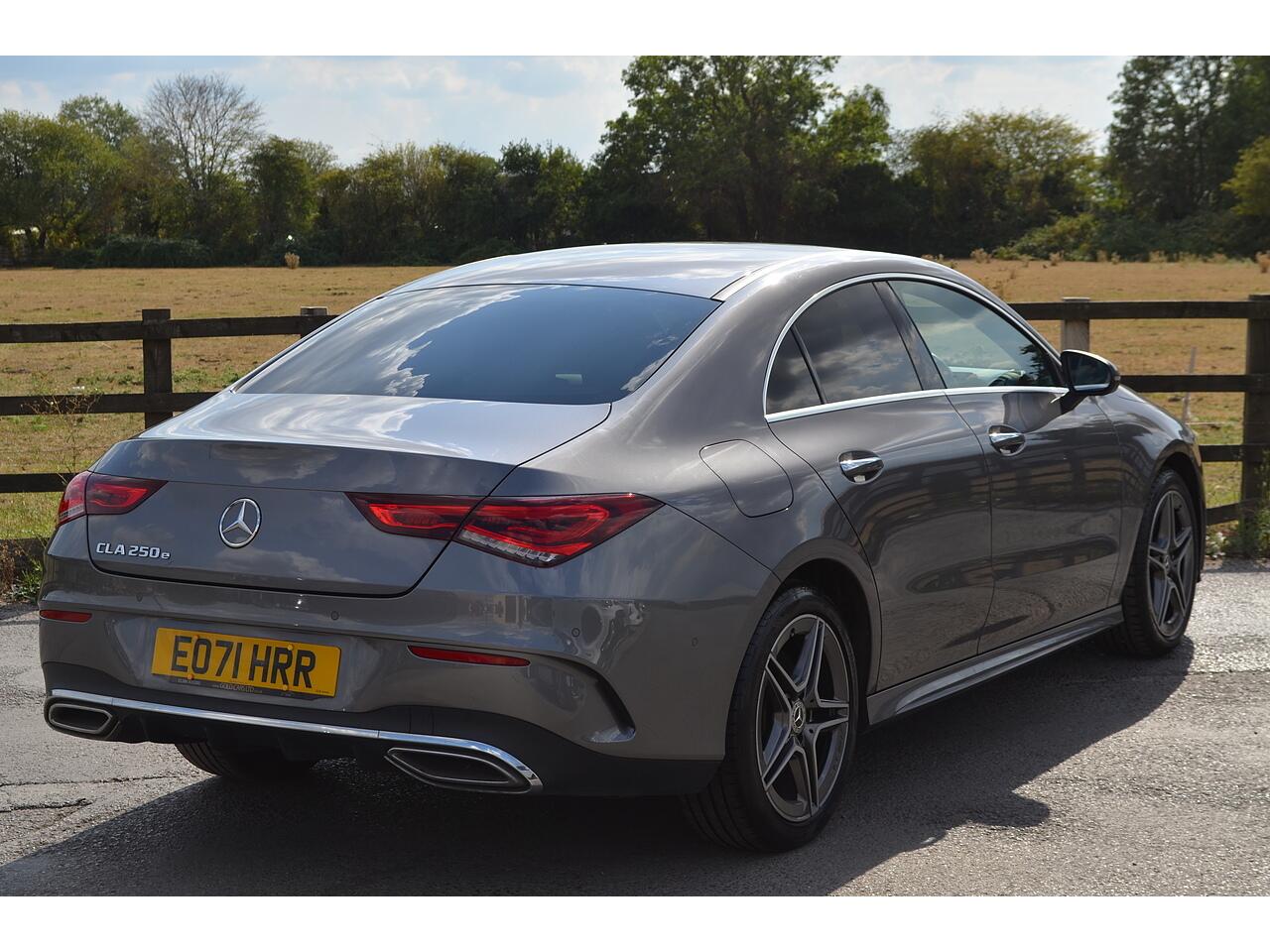 Mercedes-Benz Cla view 9