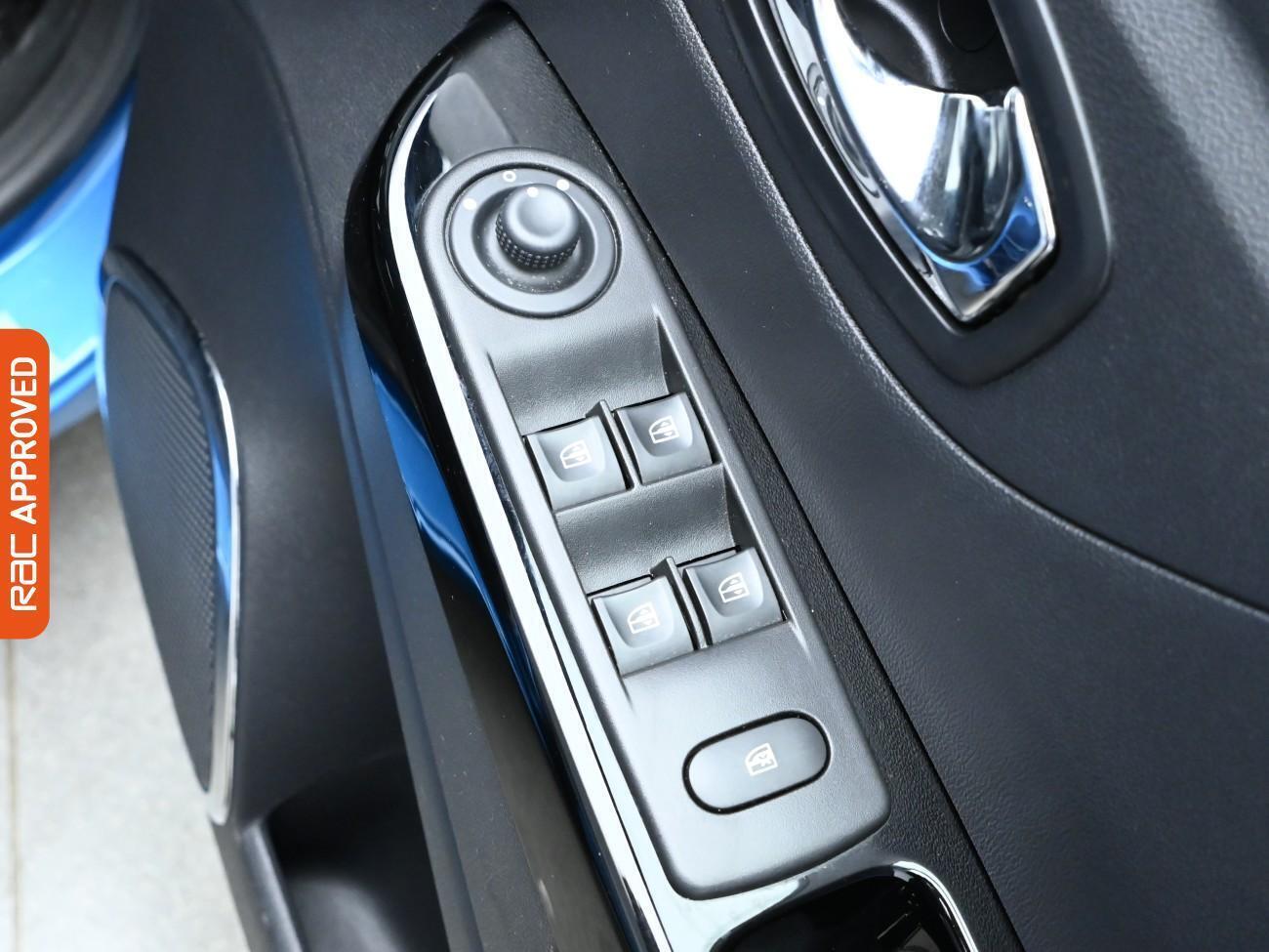 Renault Captur view 24