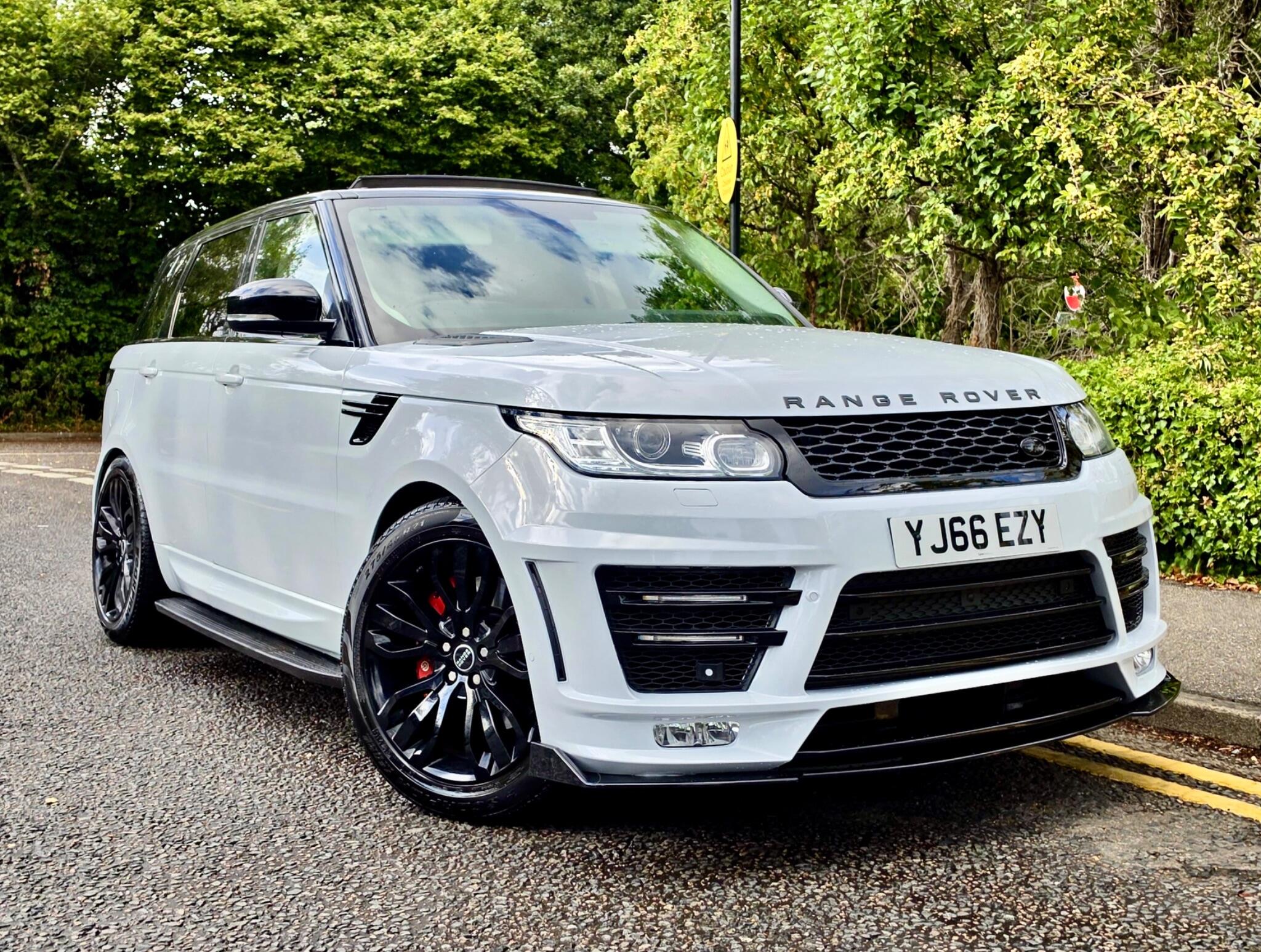 Land Rover Range Rover Sport view 9