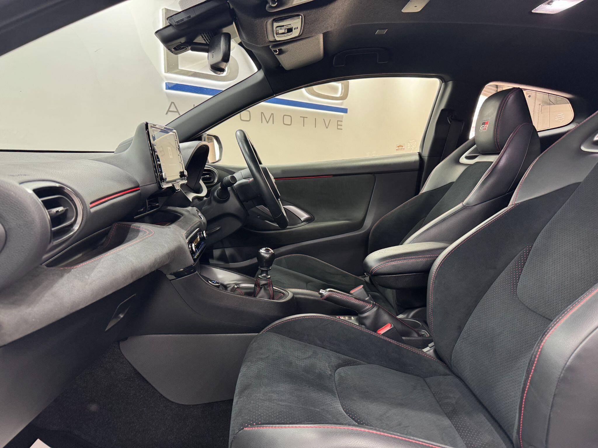 Toyota Yaris view 43
