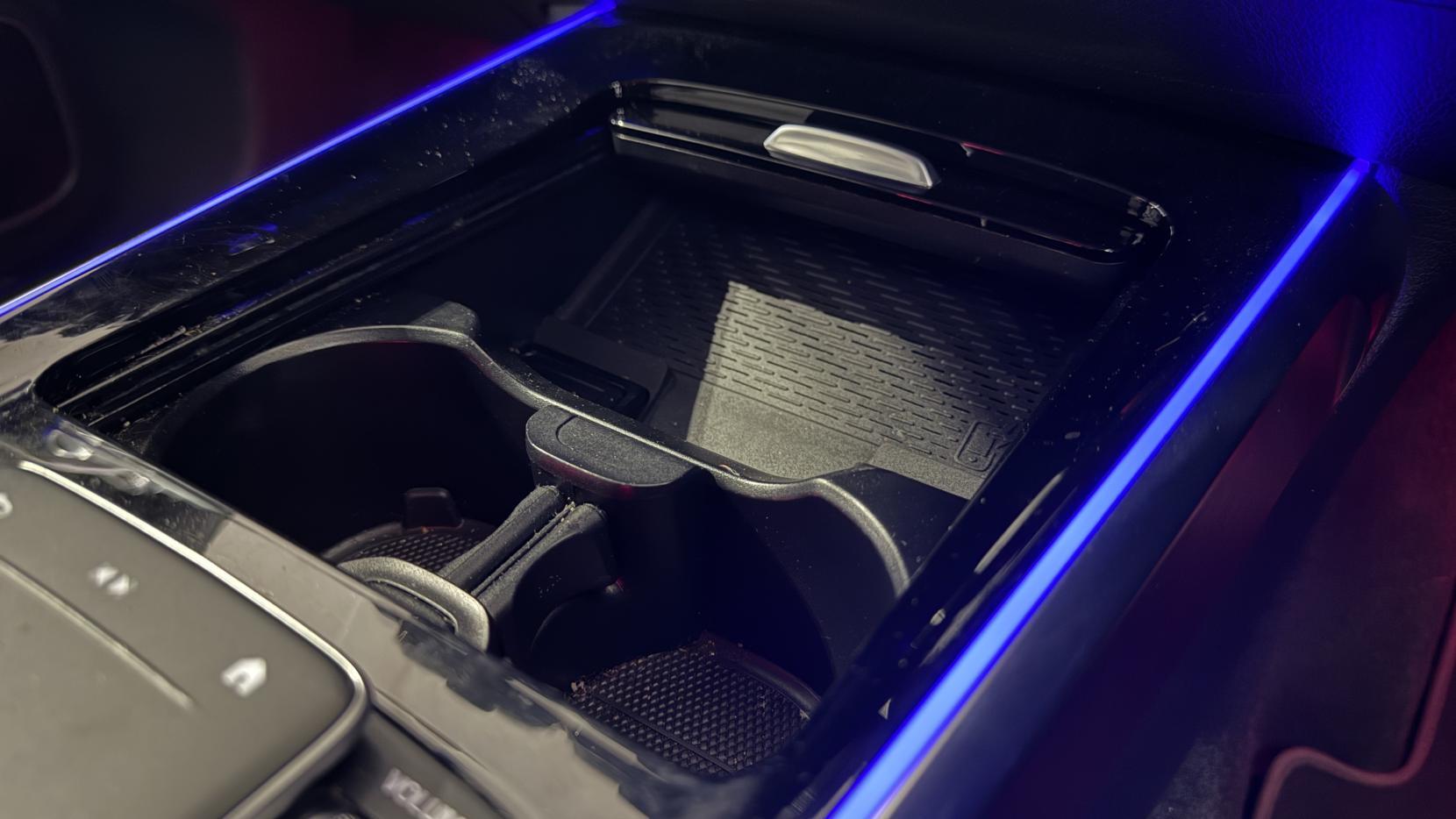 Mercedes-Benz GLB view 28