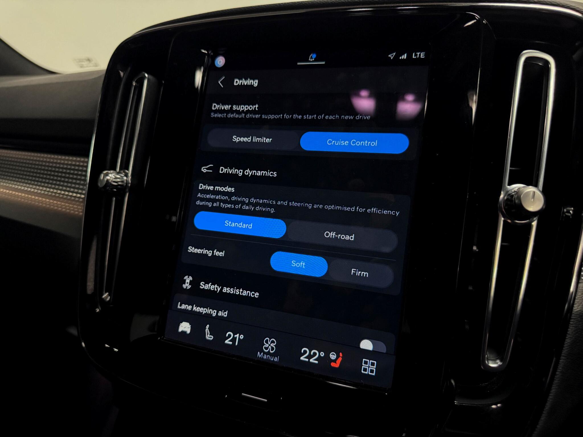 Volvo XC40 view 41