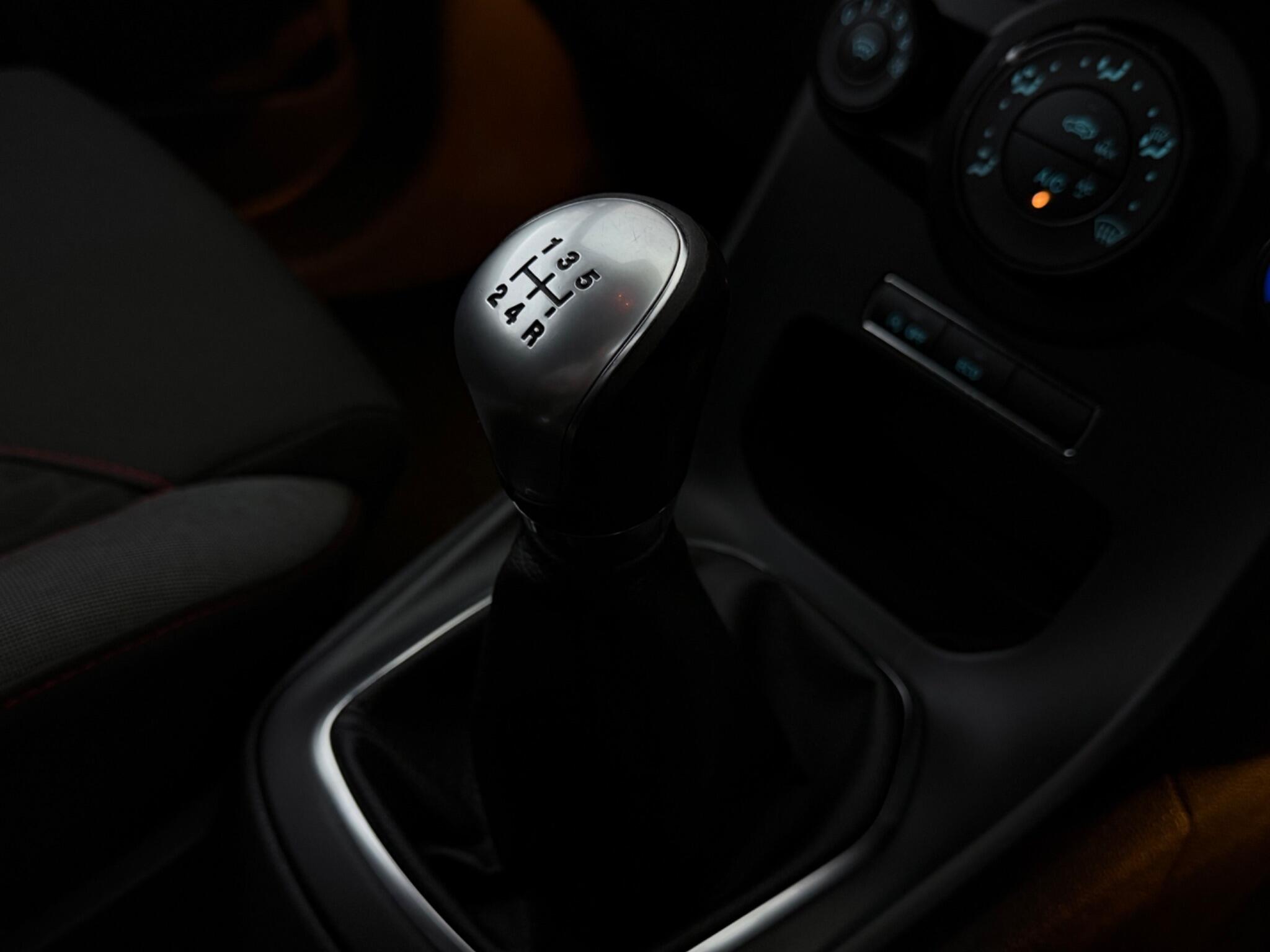 Ford Fiesta view 16