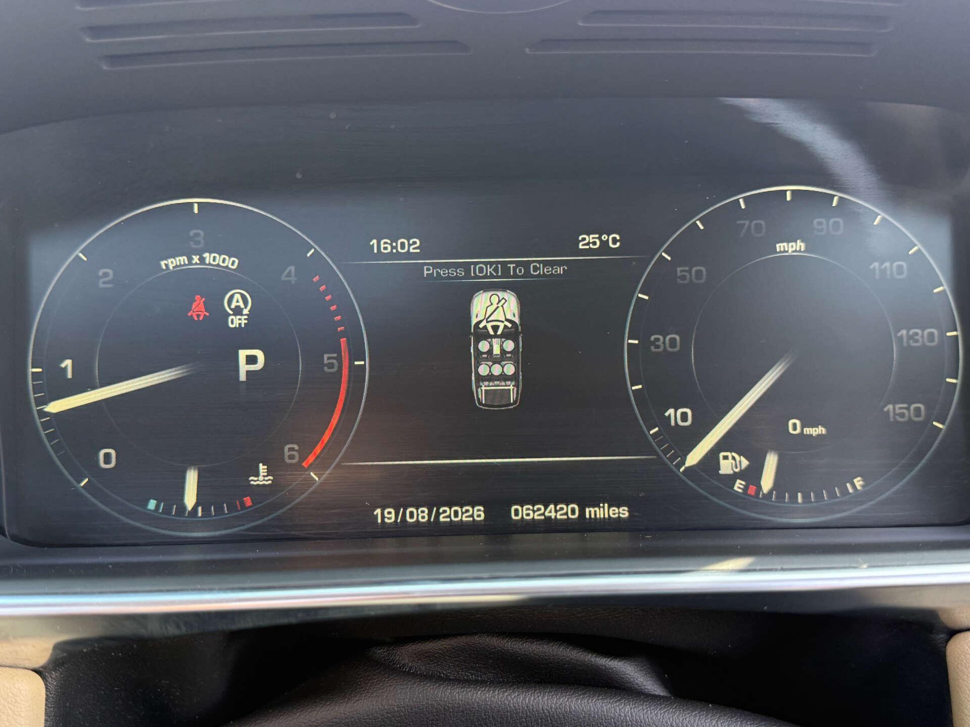 Land Rover Range Rover Sport view 40