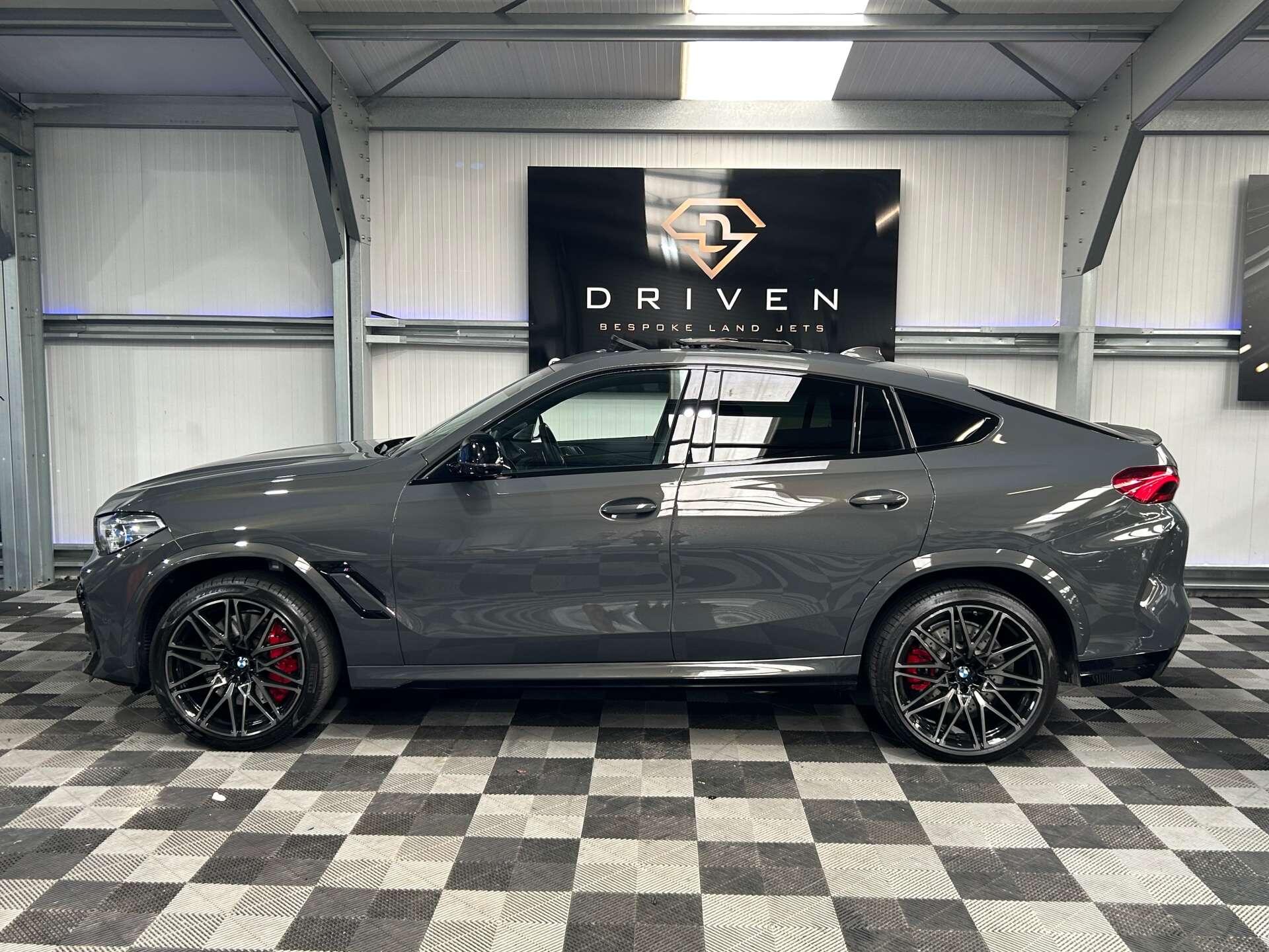 BMW X6 M view 25