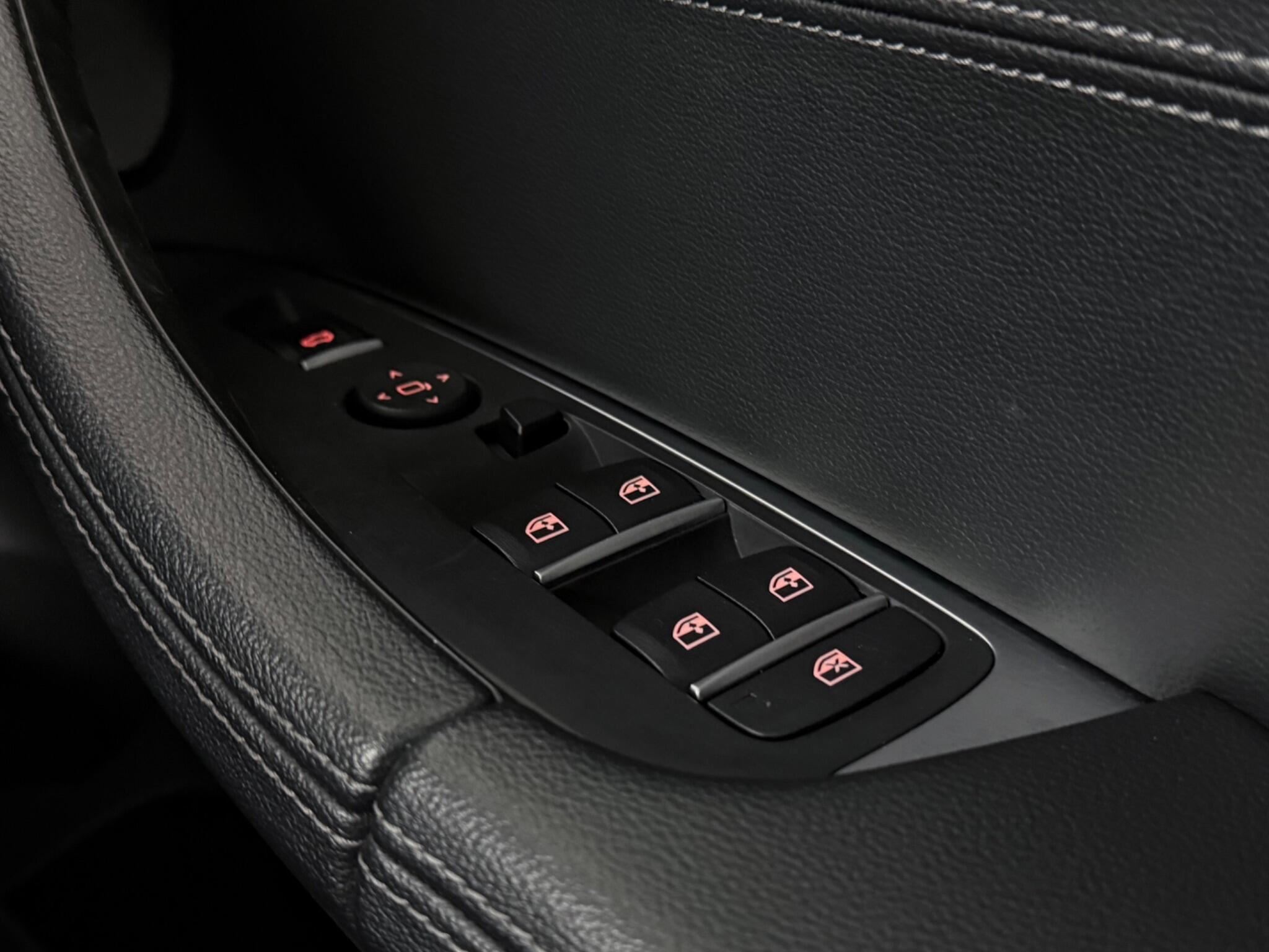 BMW X3 view 18