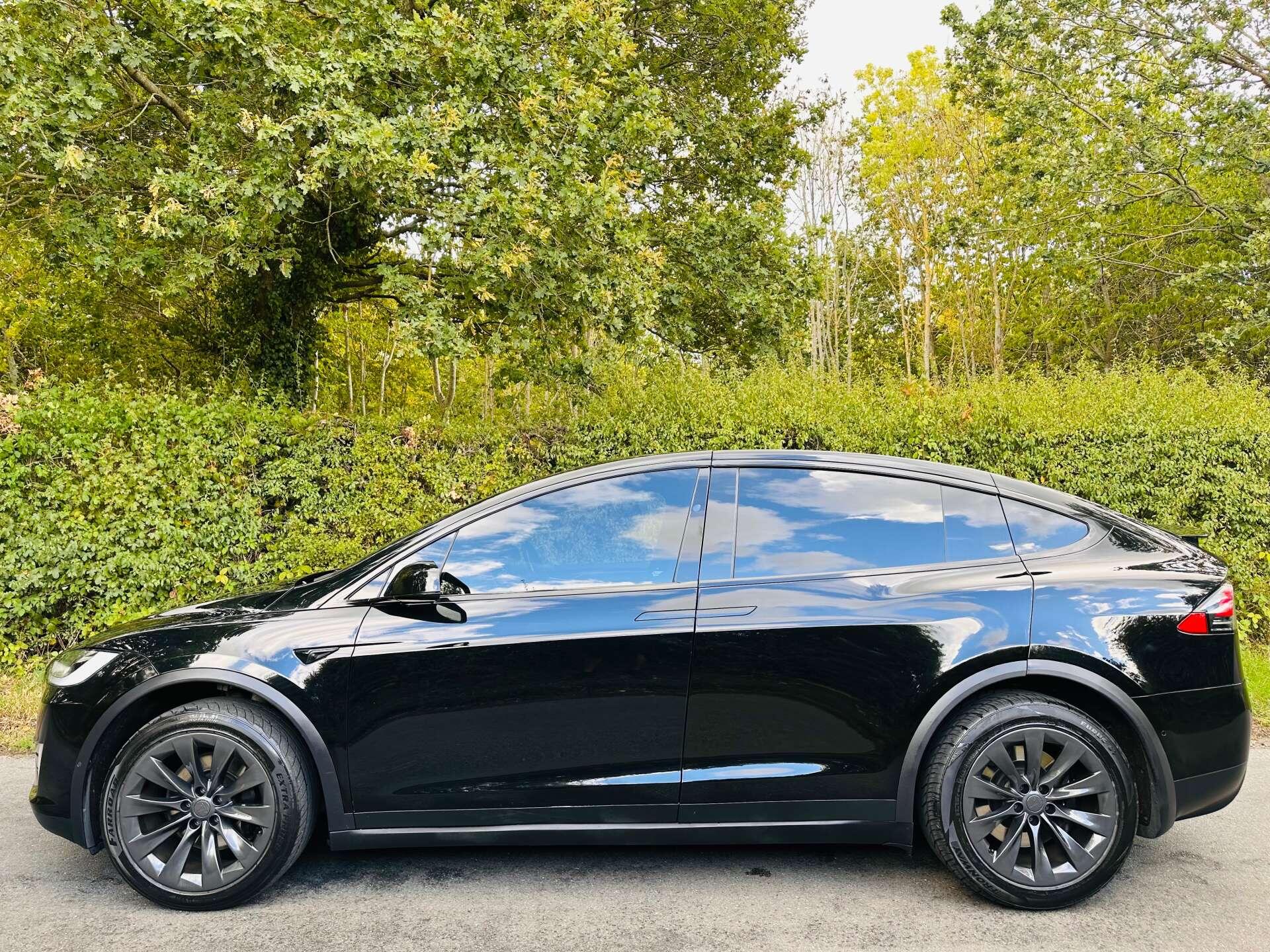 Tesla Model X view 36